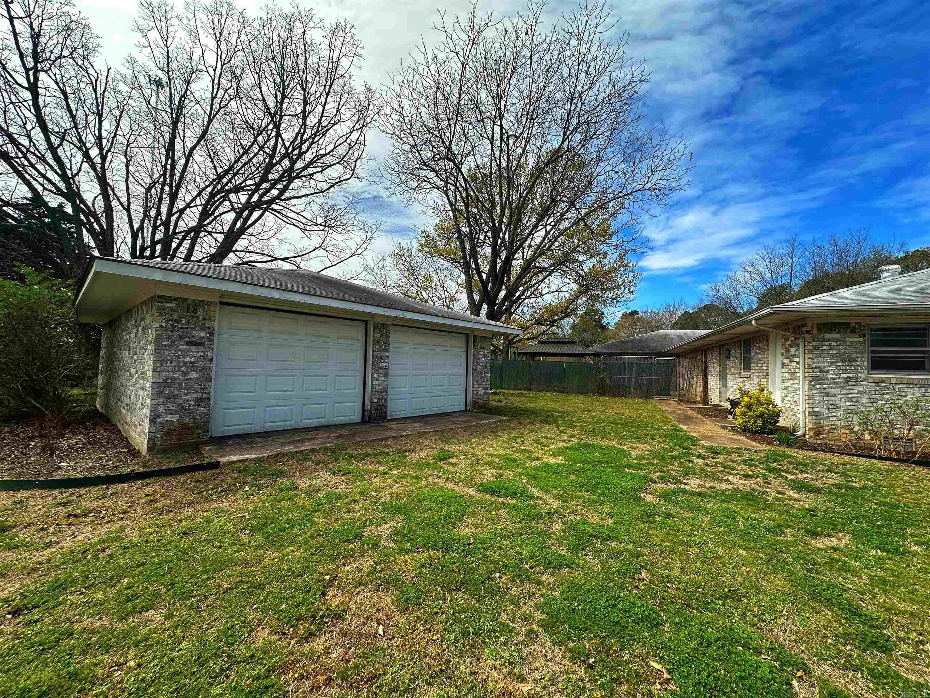 40 Sutton Lane Batesville, AR 72501