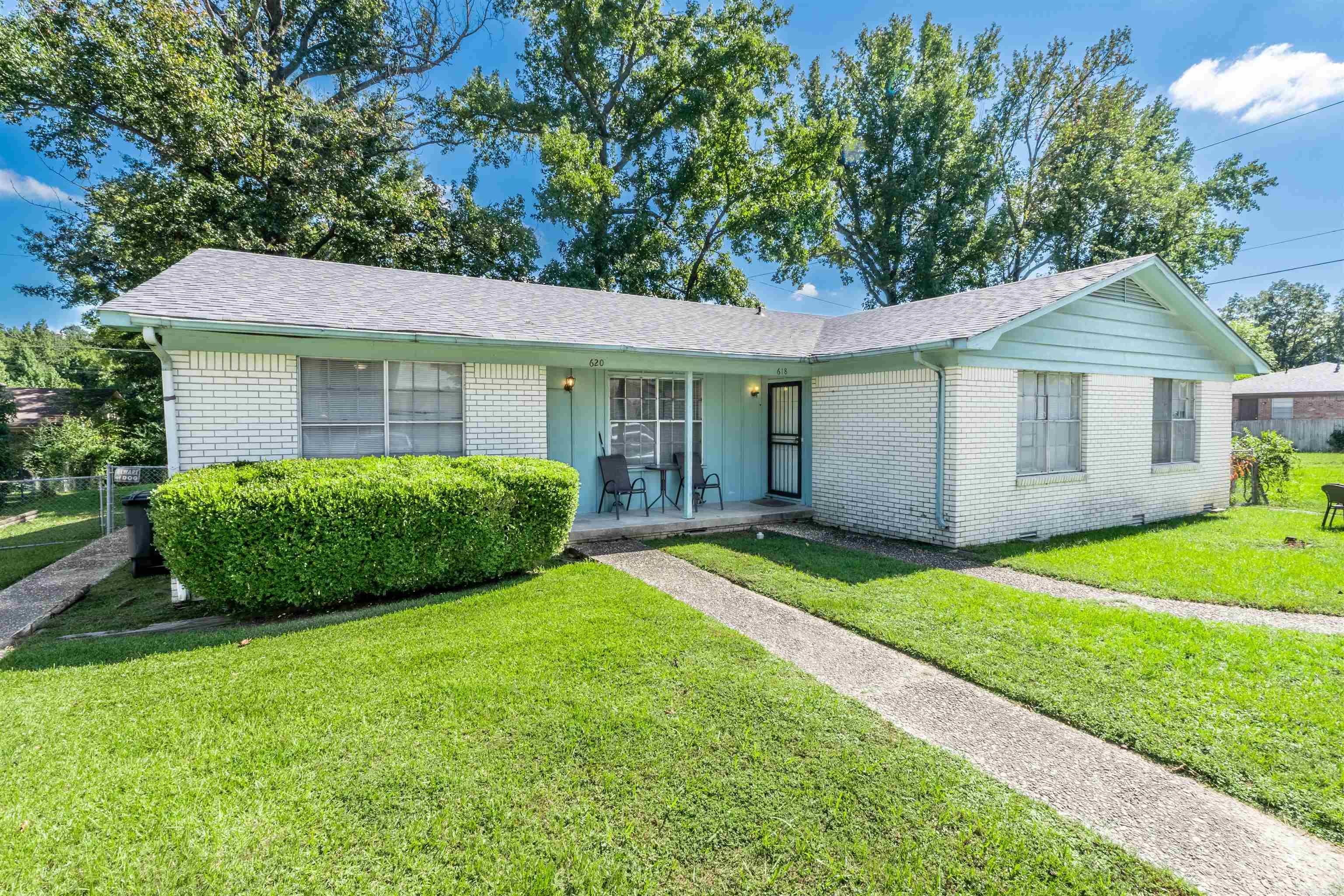 618 & 620 Newcastle Dr  Sherwood, AR