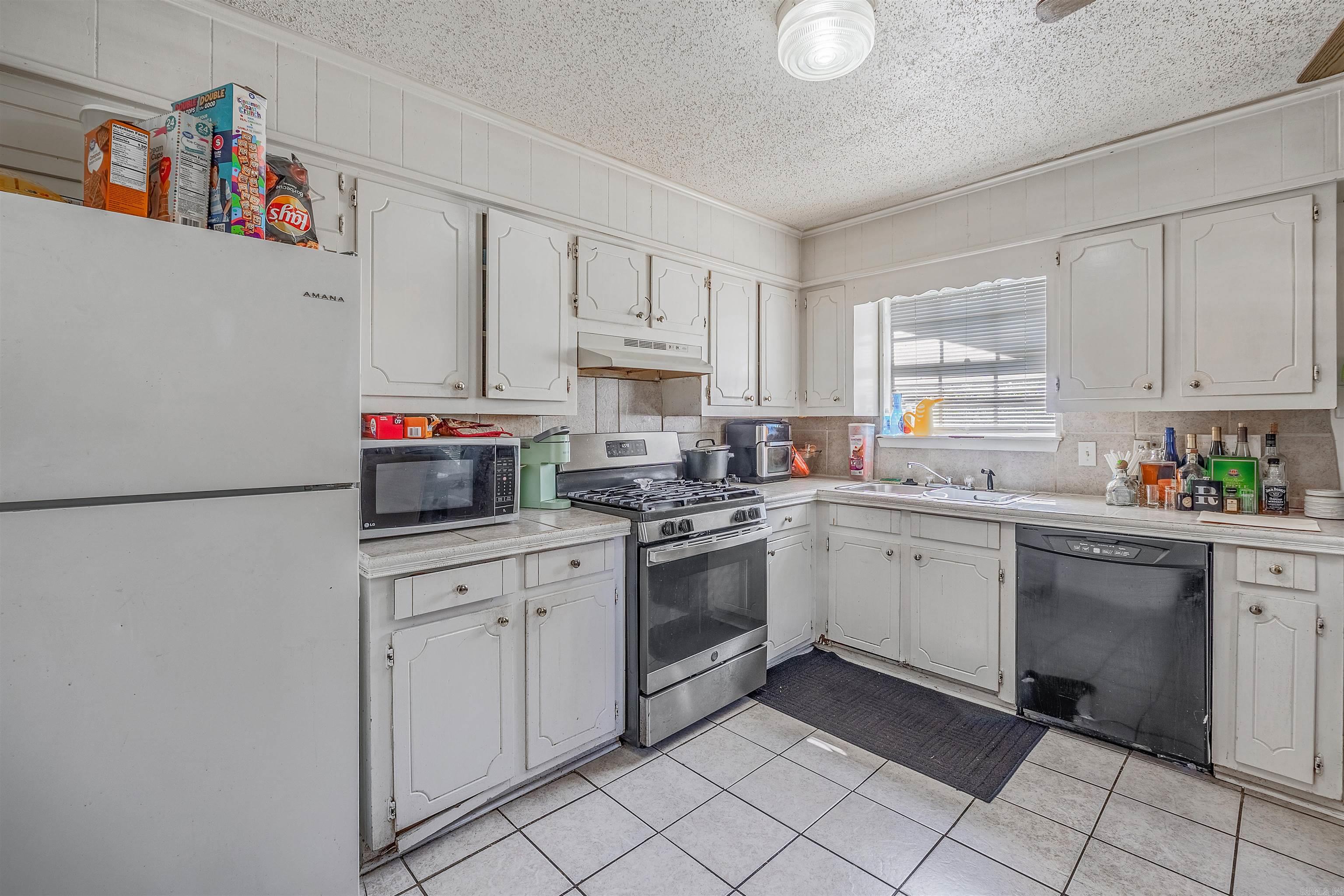 618 & 620 Newcastle Dr  Sherwood, AR