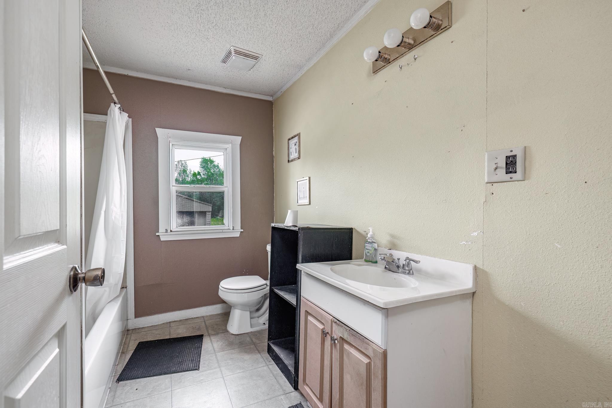 313 W Miller  Gurdon, AR