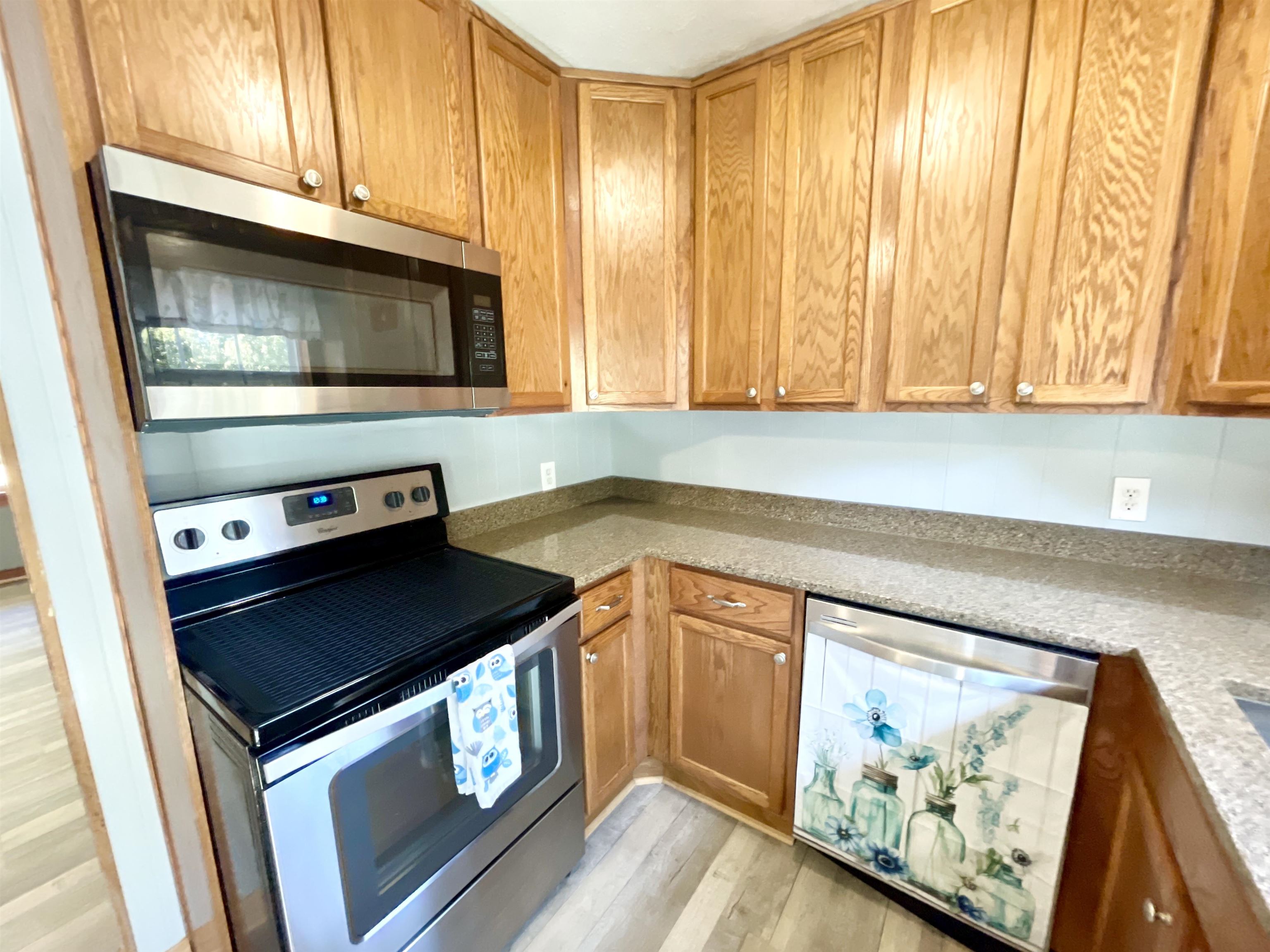 29 W Lakeshore Drive Cherokee Village, AR 72529