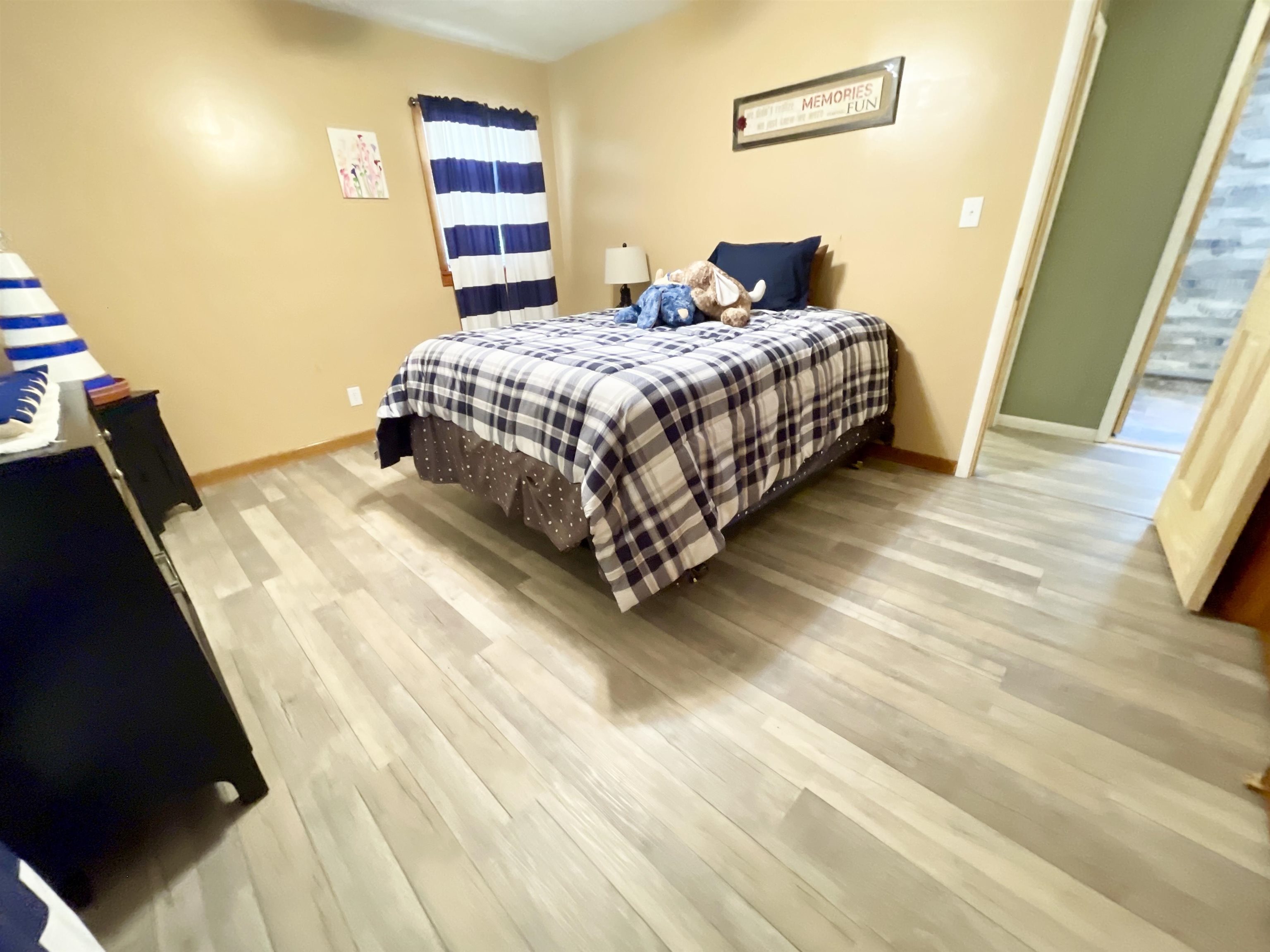 29 W Lakeshore Drive Cherokee Village, AR 72529