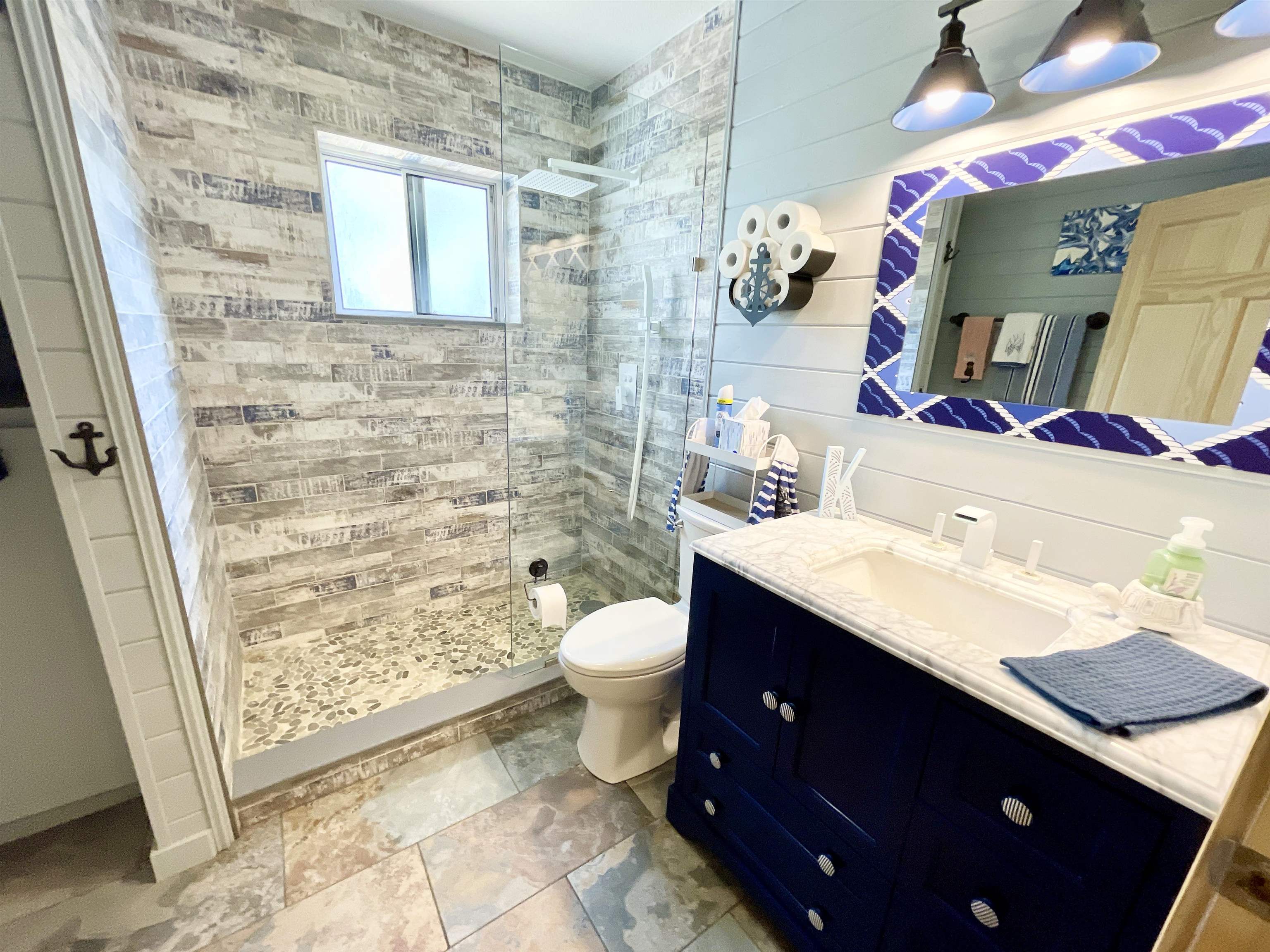 29 W Lakeshore Drive Cherokee Village, AR 72529