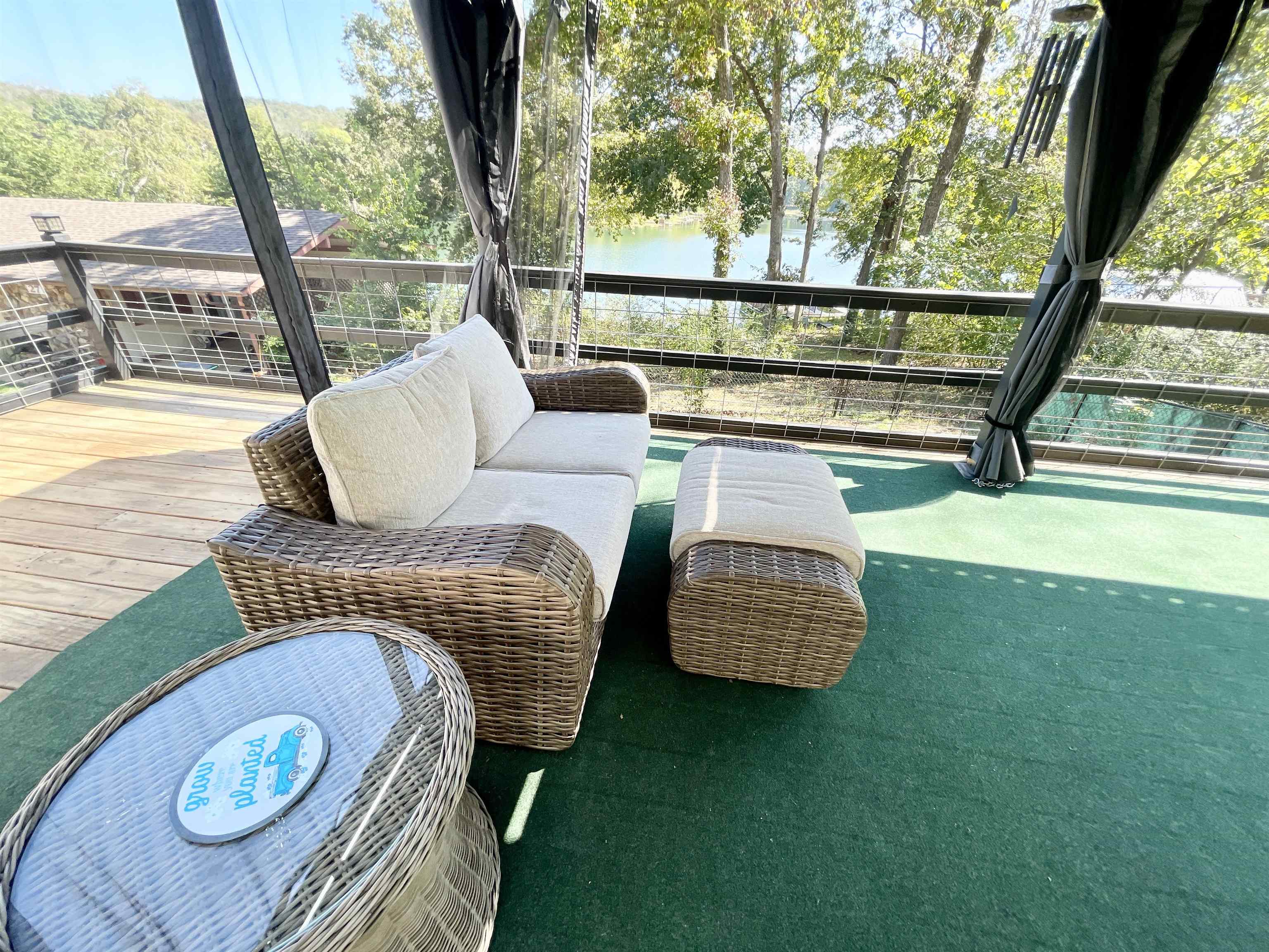 29 W Lakeshore Drive Cherokee Village, AR 72529