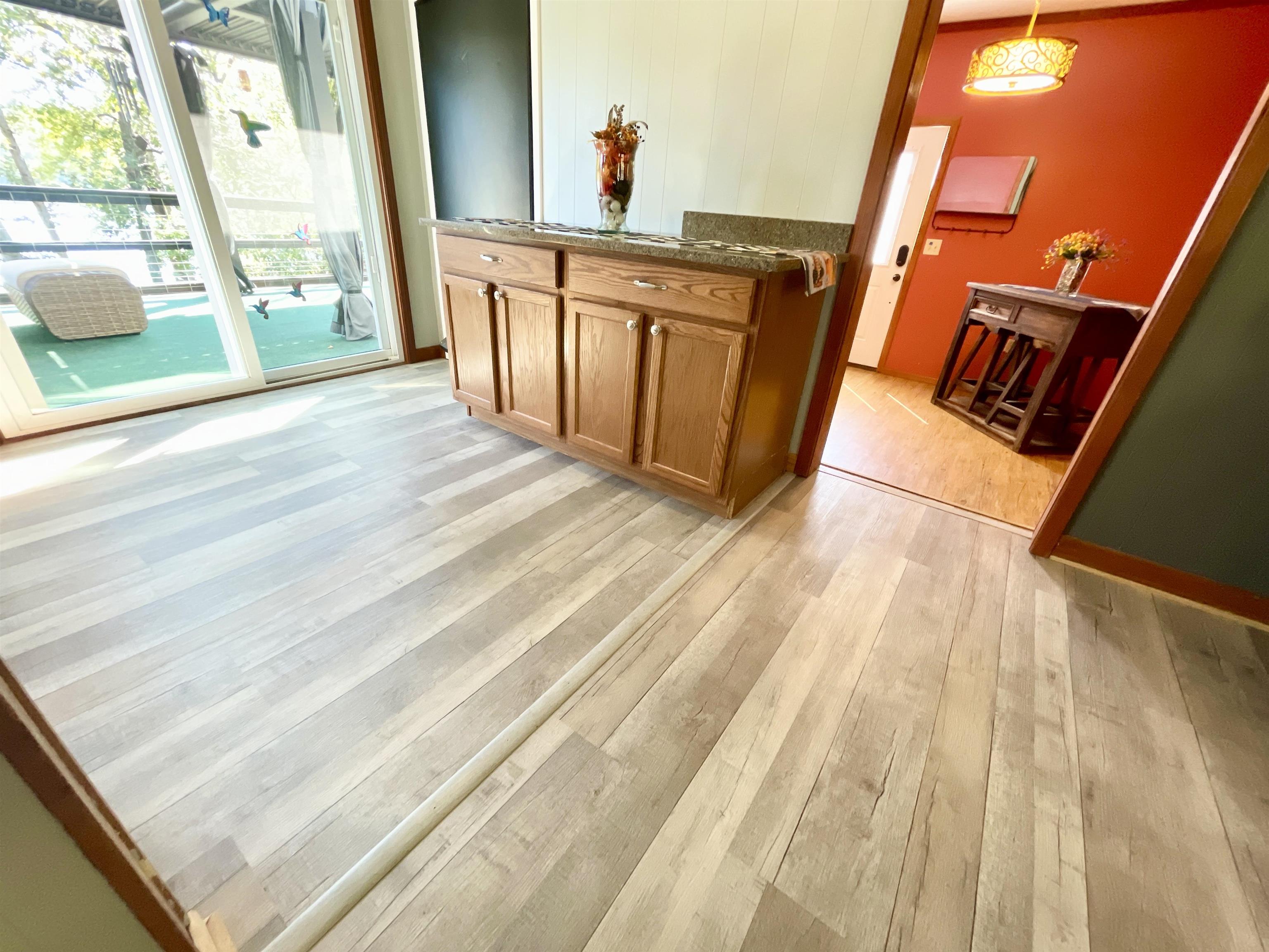 29 W Lakeshore Drive Cherokee Village, AR 72529