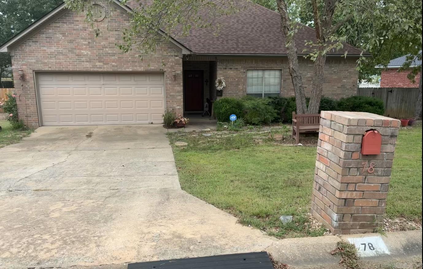 78 Garden Oaks Drive Maumelle, AR 72113