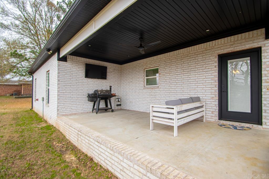 422 Highway 225 W Greenbrier, AR 72058