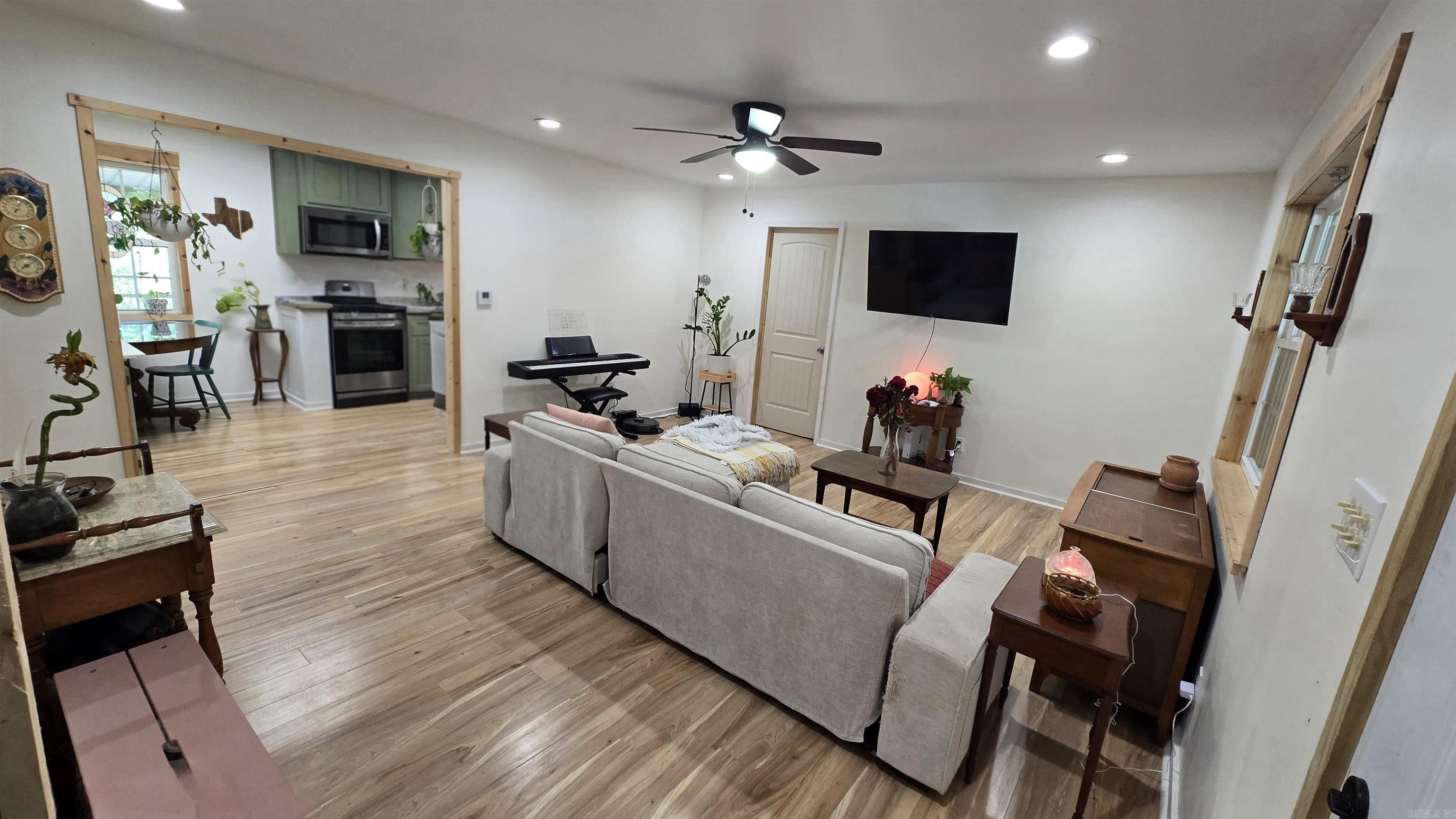 923 Cole Dr. Jacksonville, AR 72076