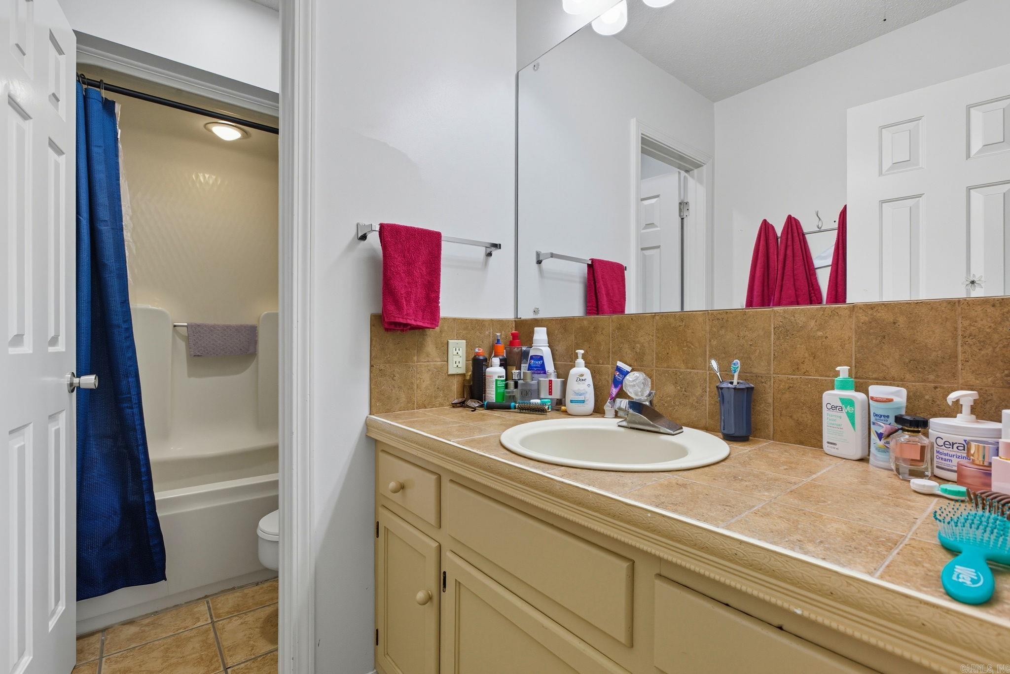 14 White Oak  Searcy, AR