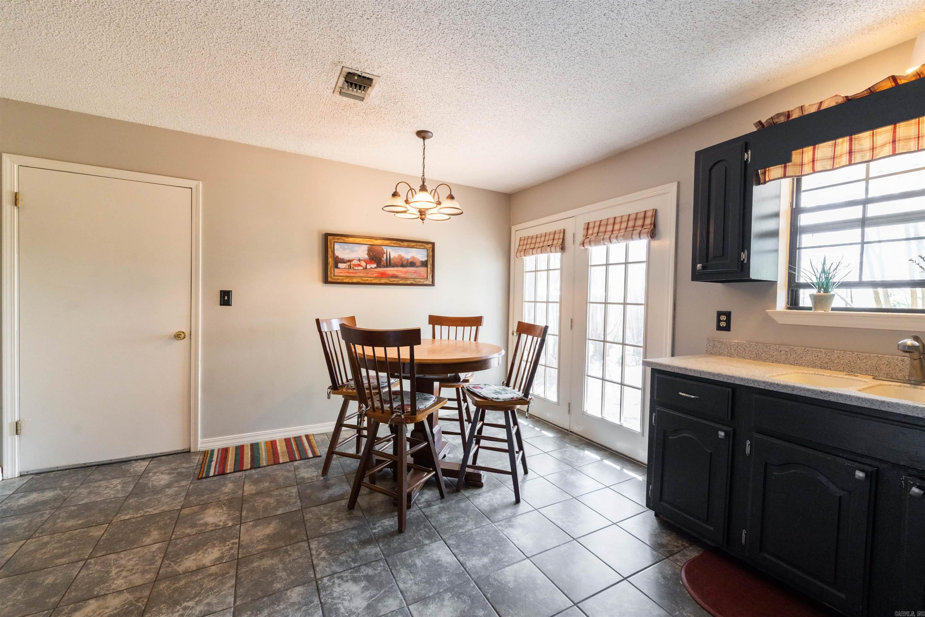 81 Happy Valley  Conway, AR