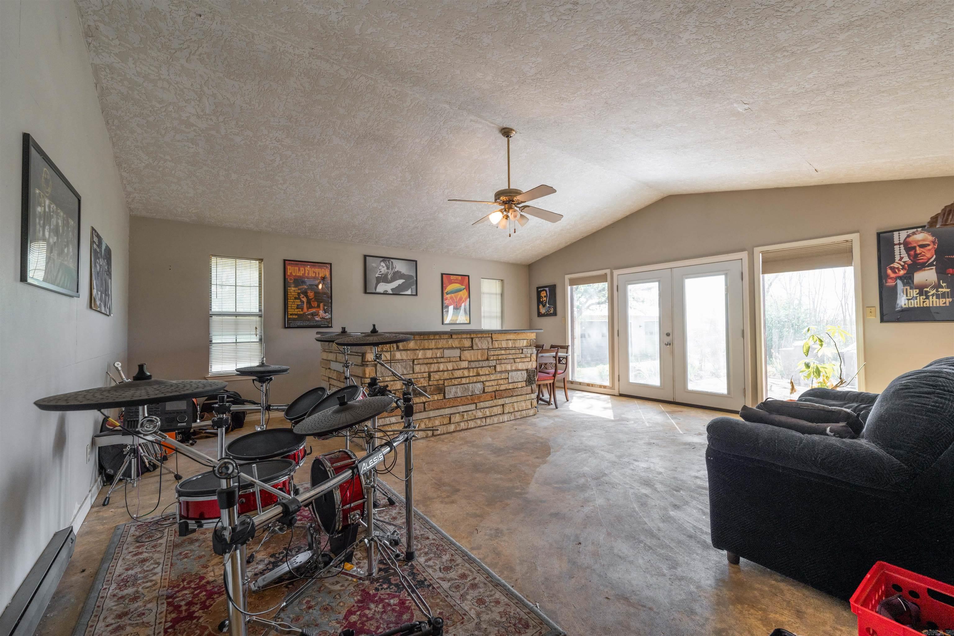 81 Happy Valley  Conway, AR