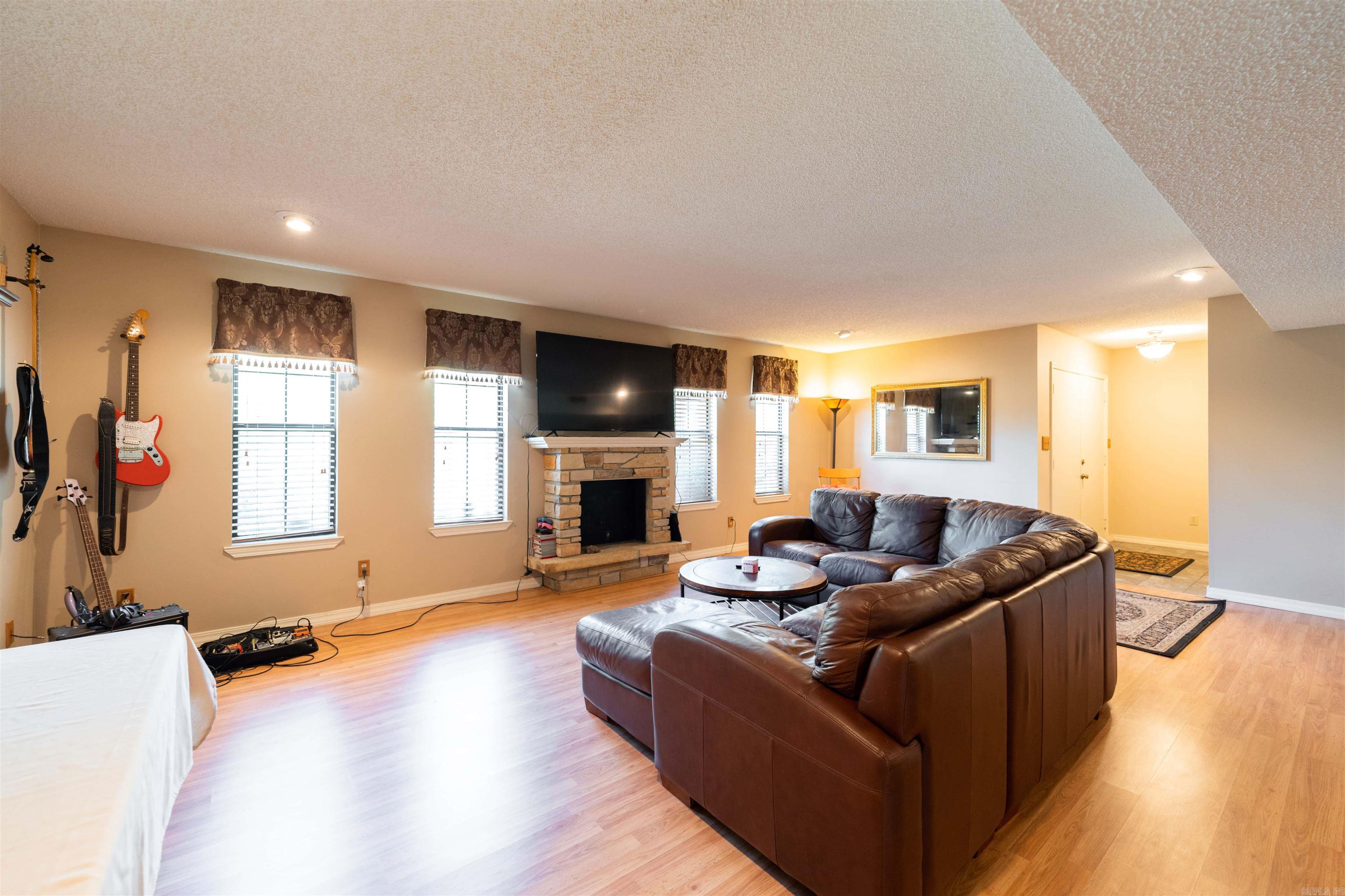 81 Happy Valley  Conway, AR