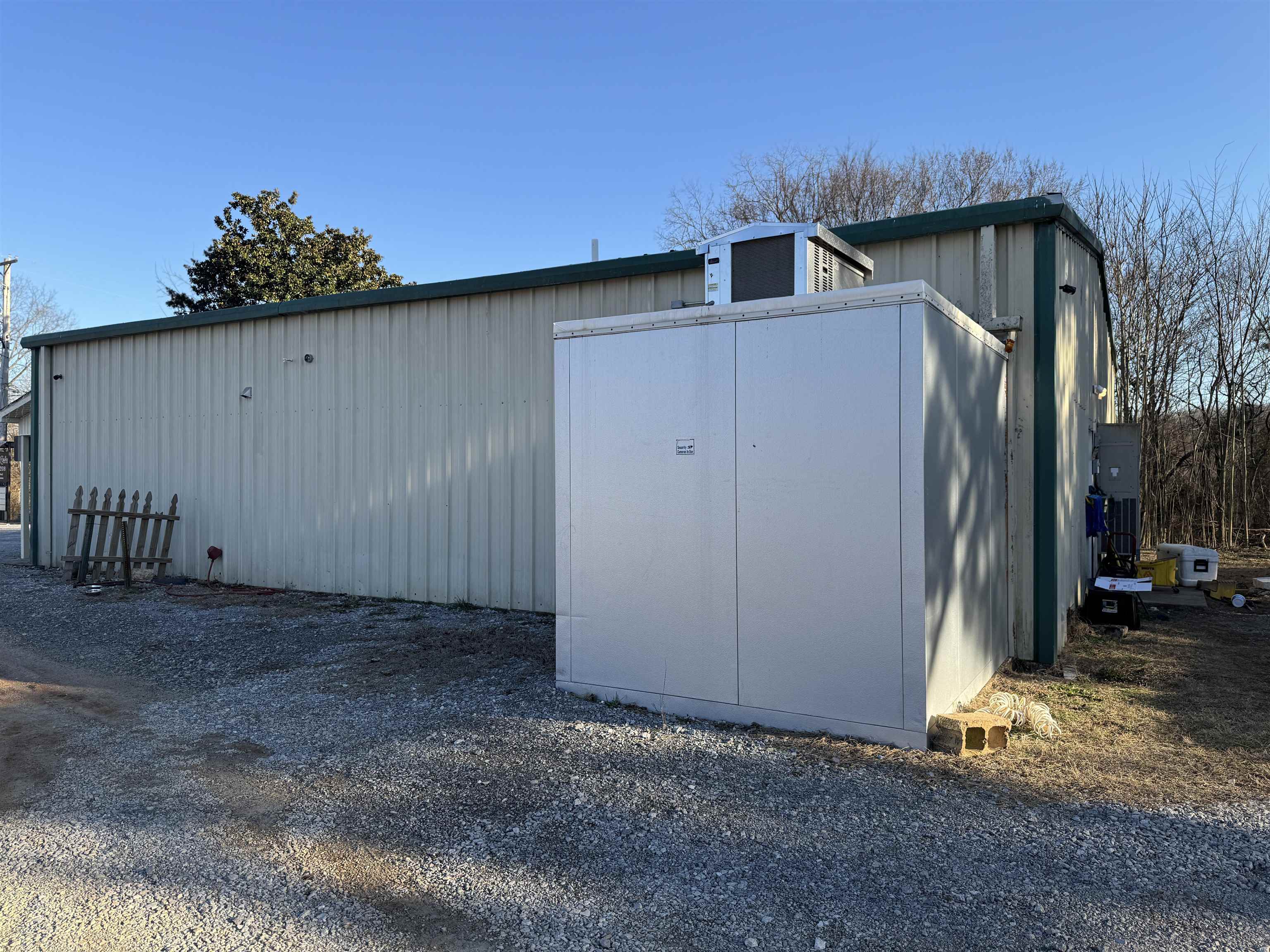 52 S Main  Mount Pleasant, AR