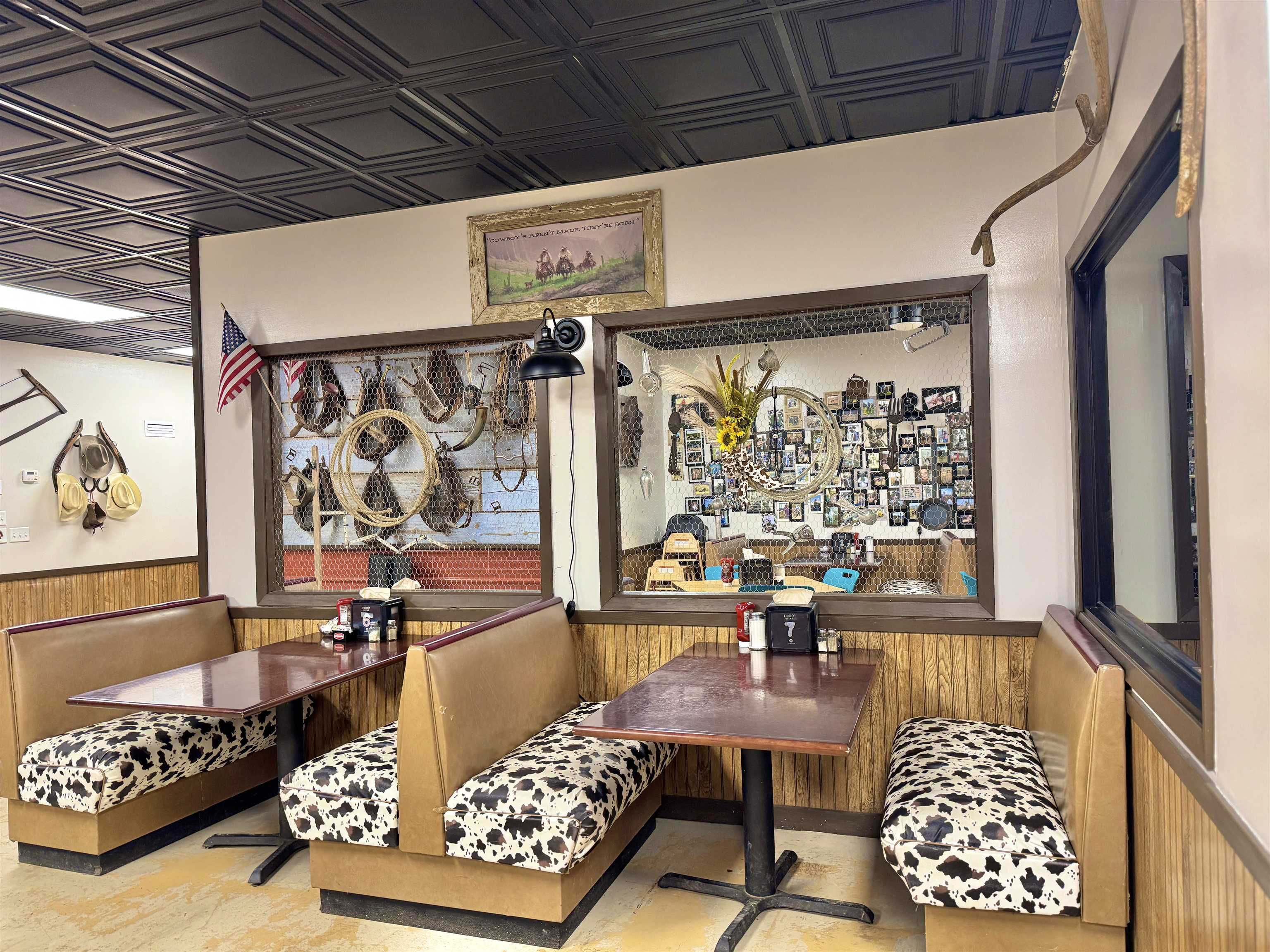 52 S Main  Mount Pleasant, AR