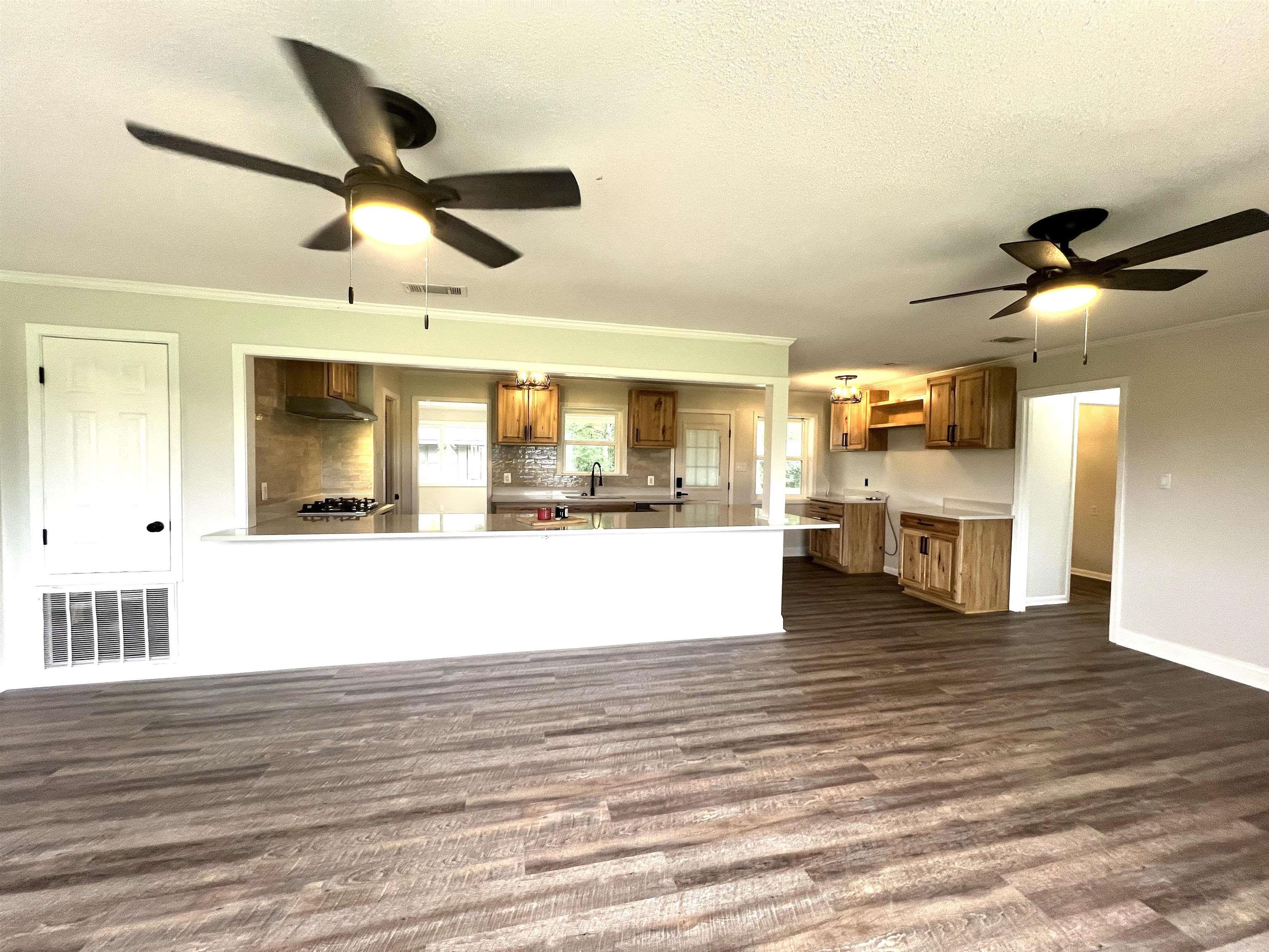 21141 S 425  Star City, AR