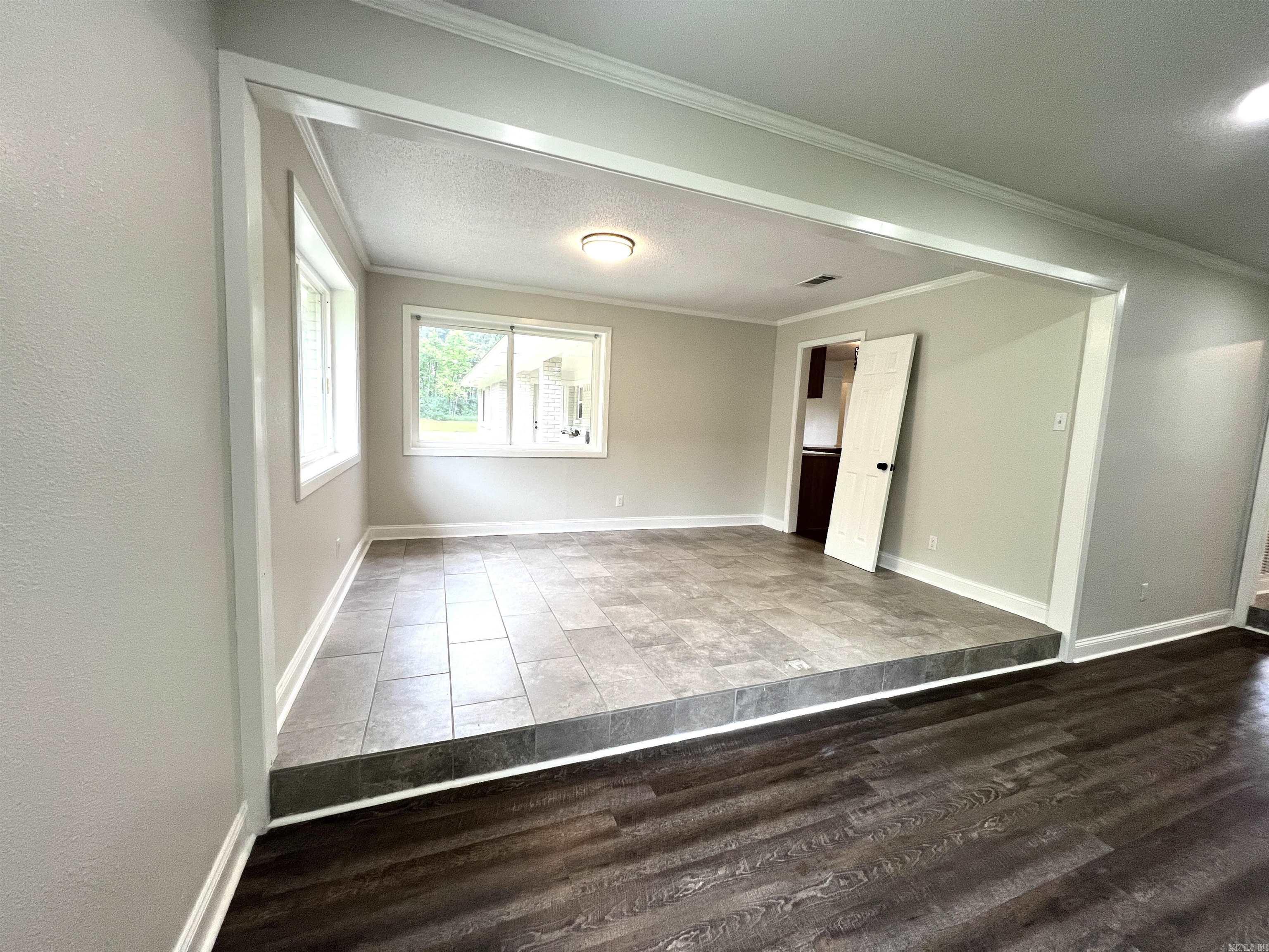 21141 S 425  Star City, AR