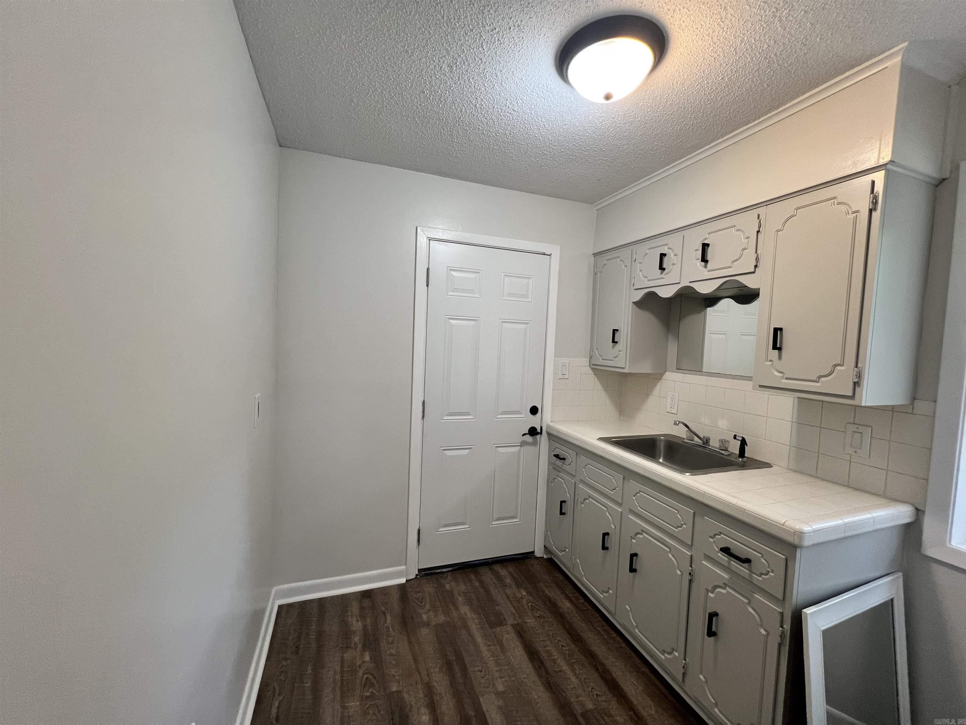 21141 S 425  Star City, AR