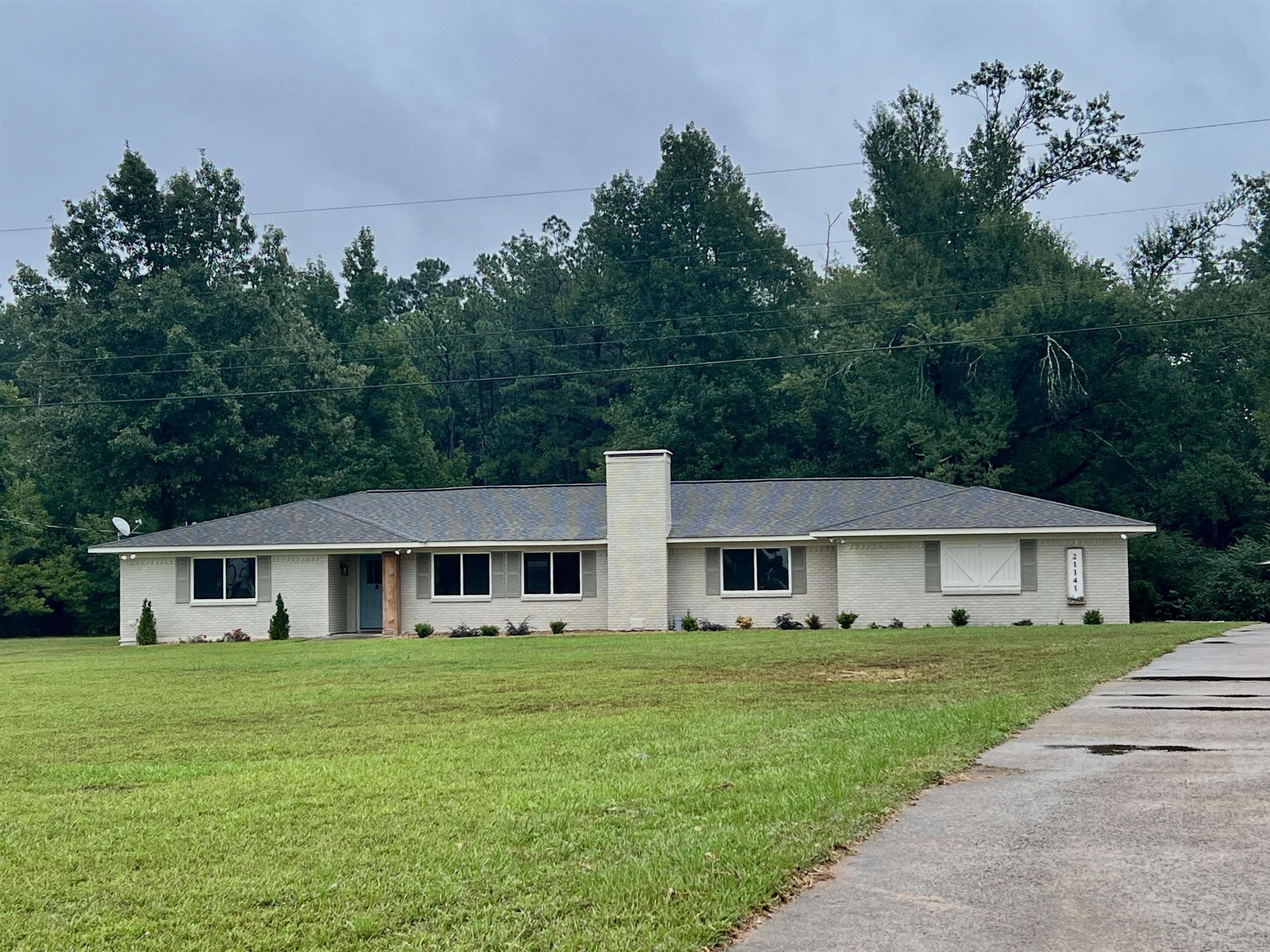 21141 S 425  Star City, AR