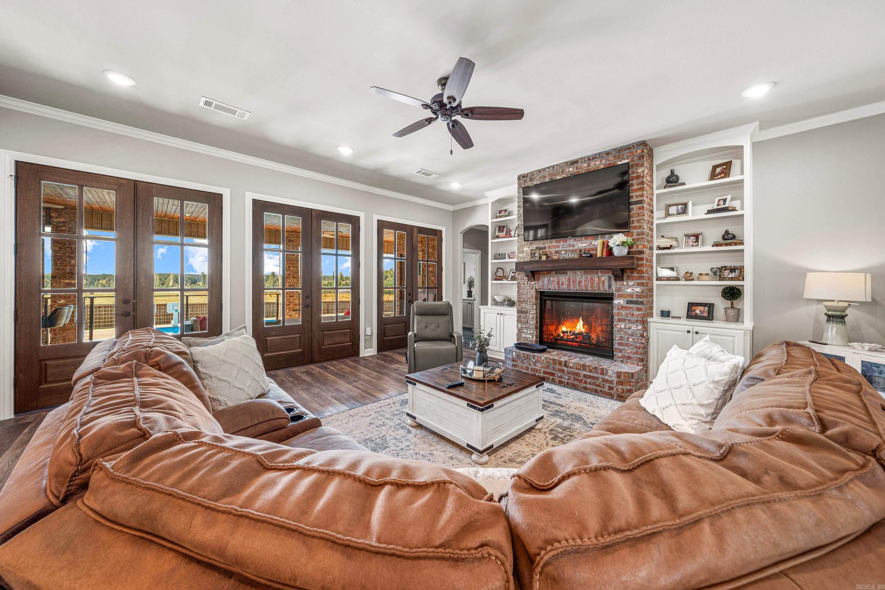 438 Oak Tree Ridge S Sheridan, AR 72150