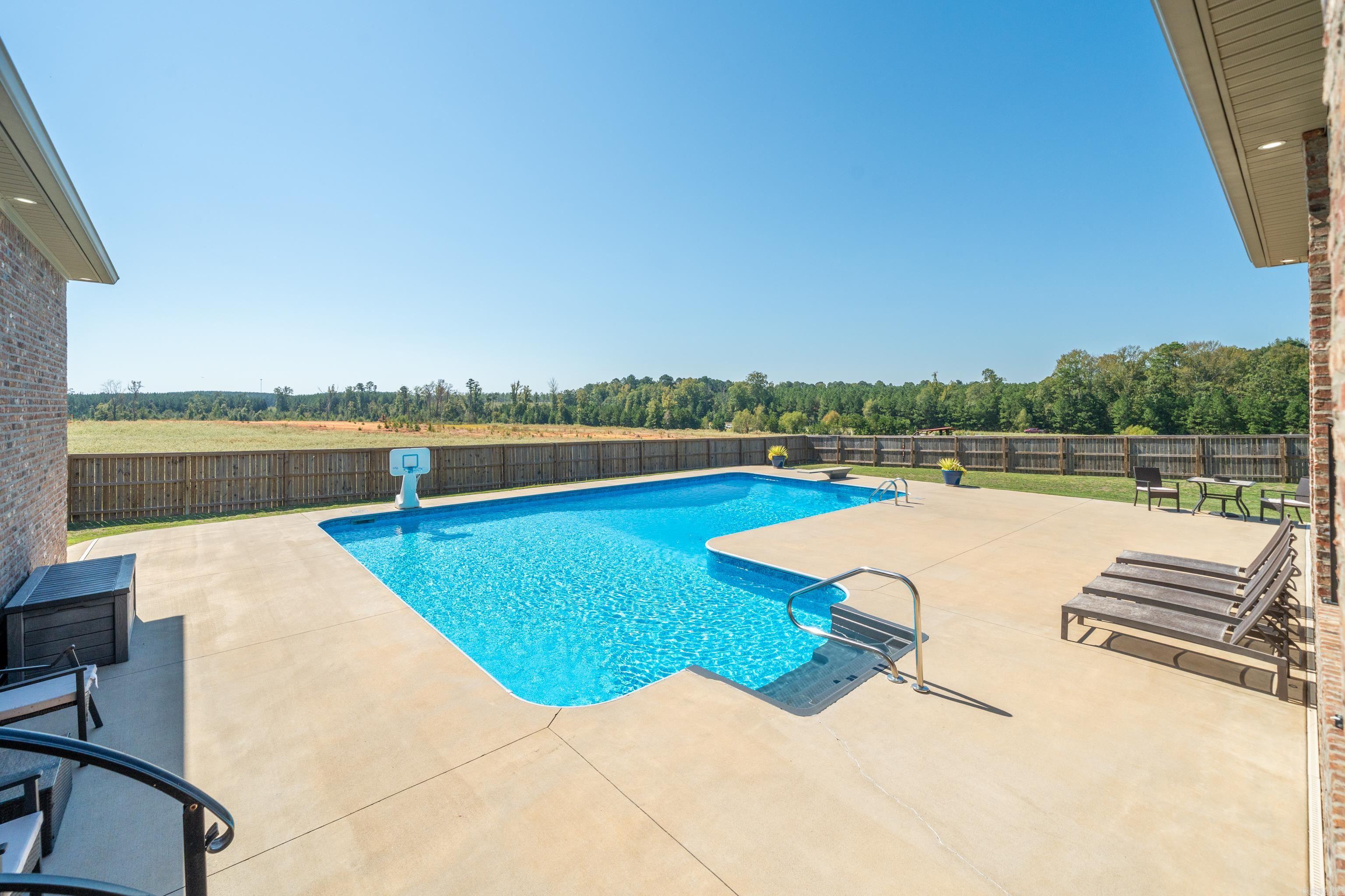 438 Oak Tree Ridge S Sheridan, AR 72150