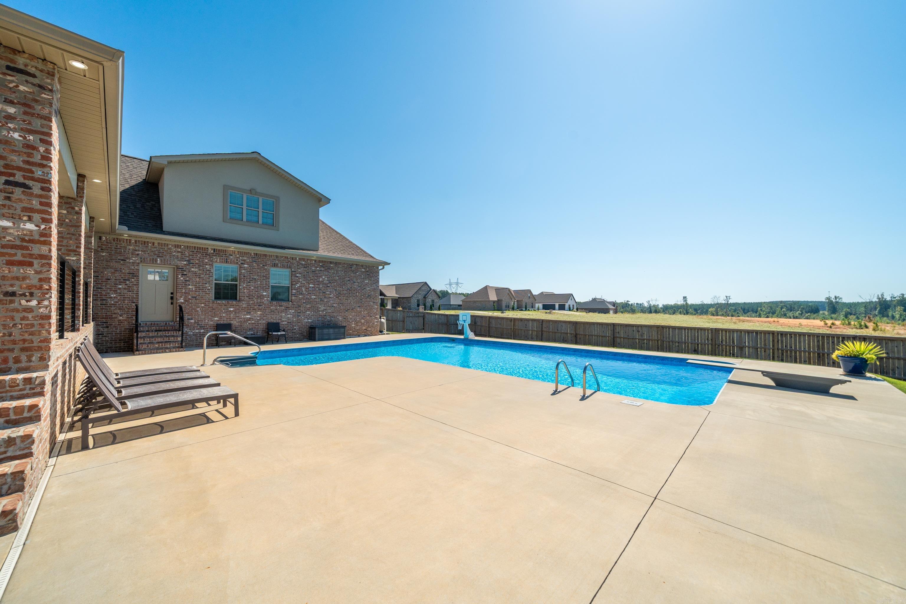 438 Oak Tree Ridge S Sheridan, AR 72150