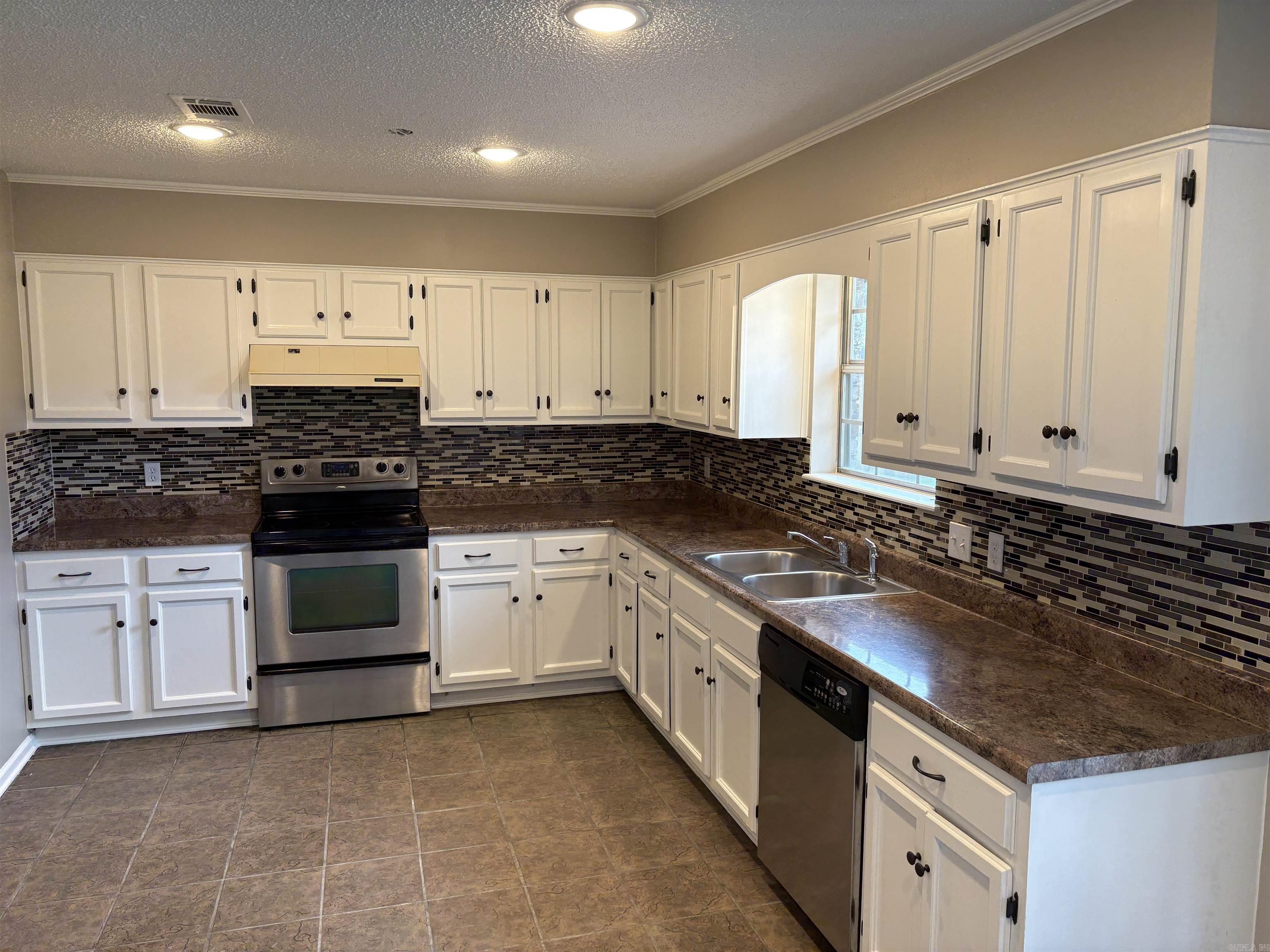 9 Fair Oaks  Conway, AR