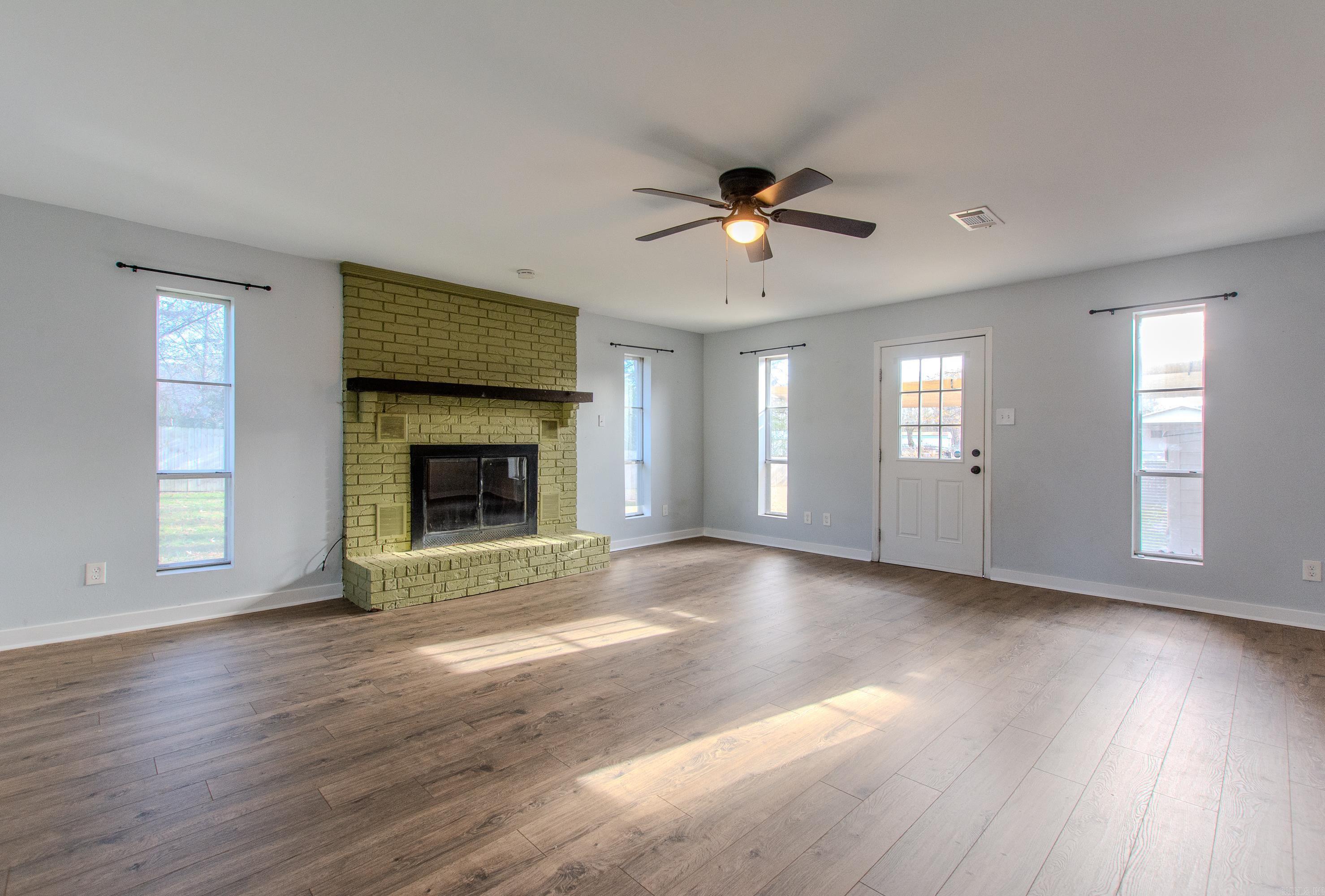 7423 Gibson Road Jacksonville, AR 72076