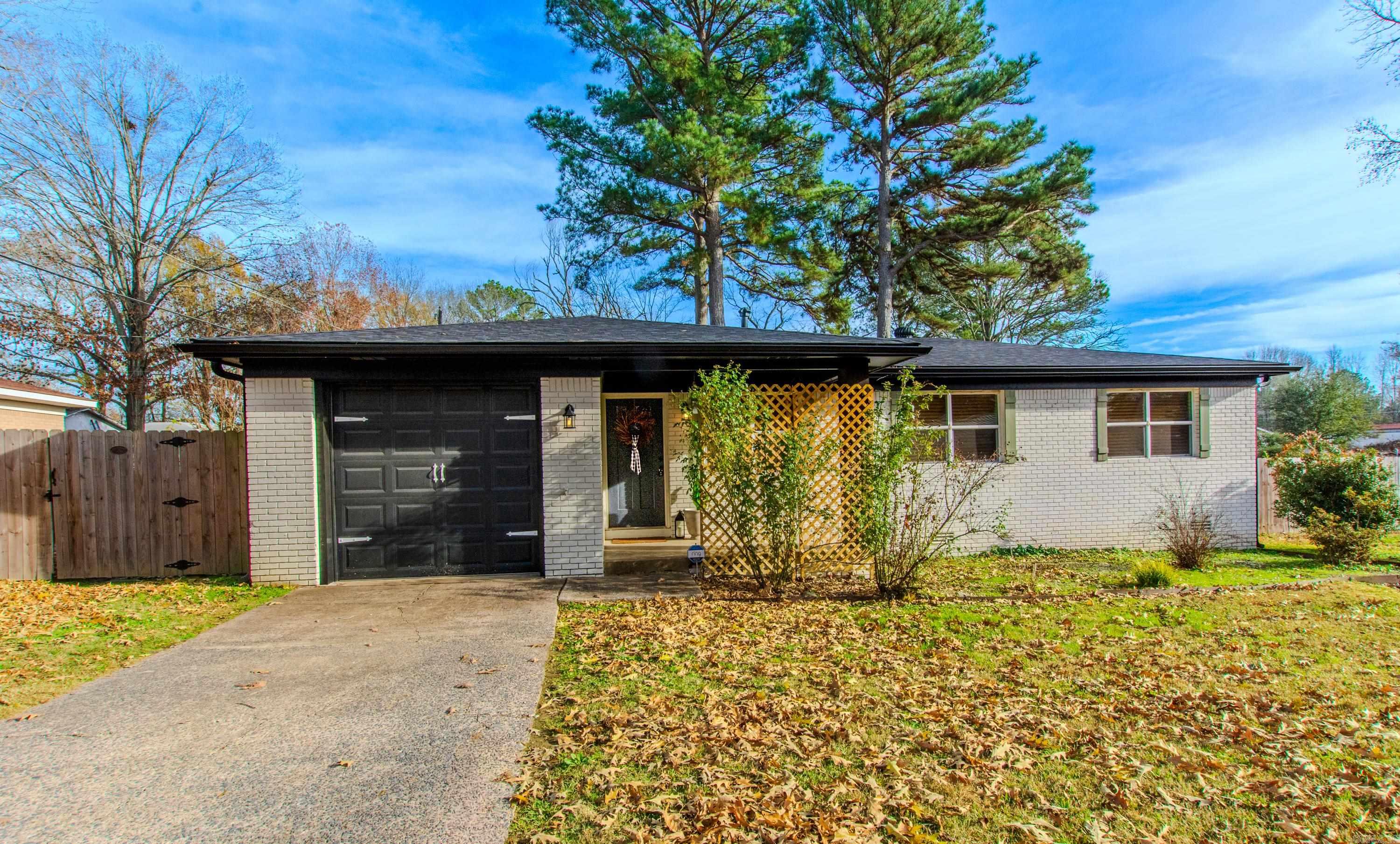 7423 Gibson Road Jacksonville, AR 72076