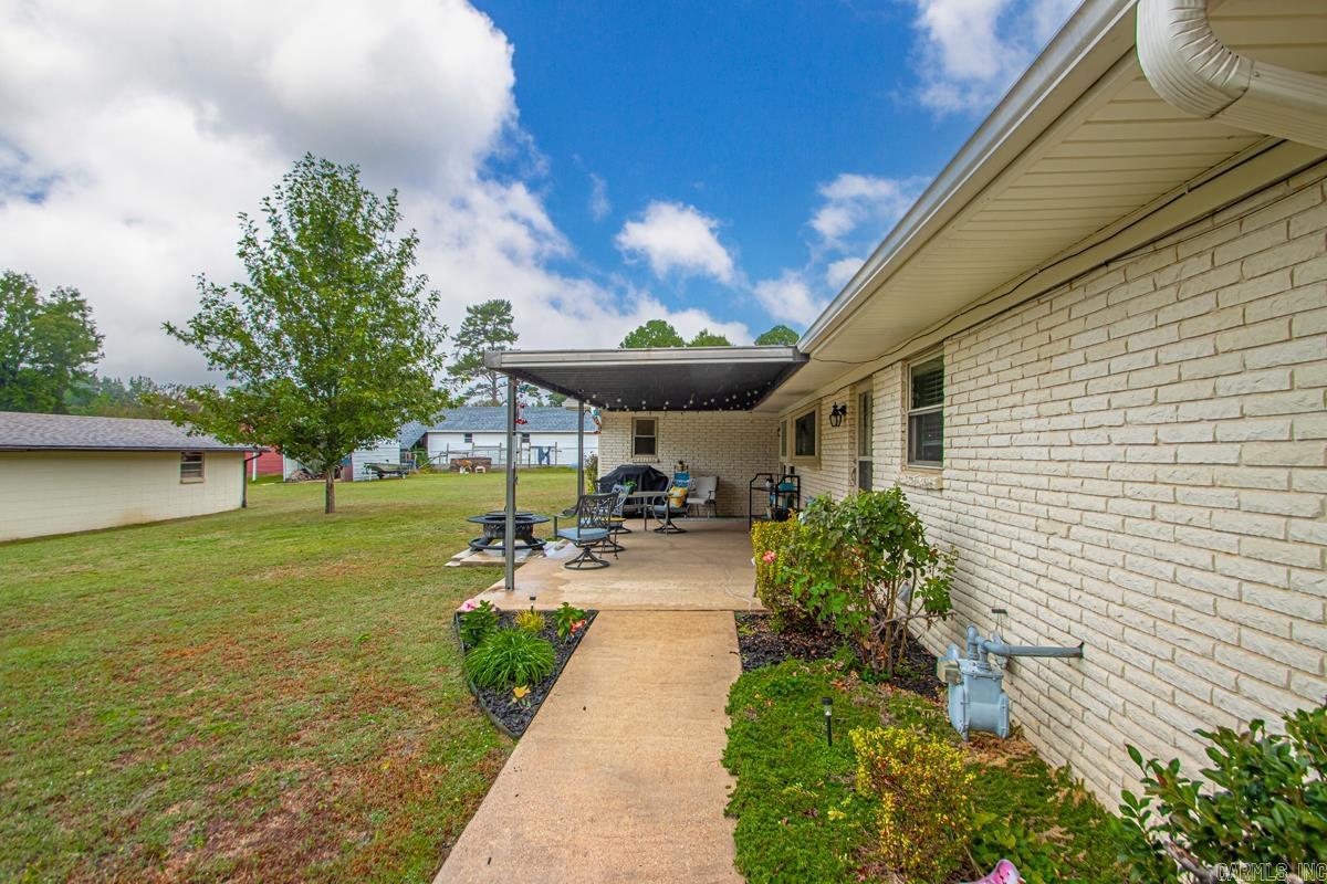 703 N Briarwood  Sheridan, AR