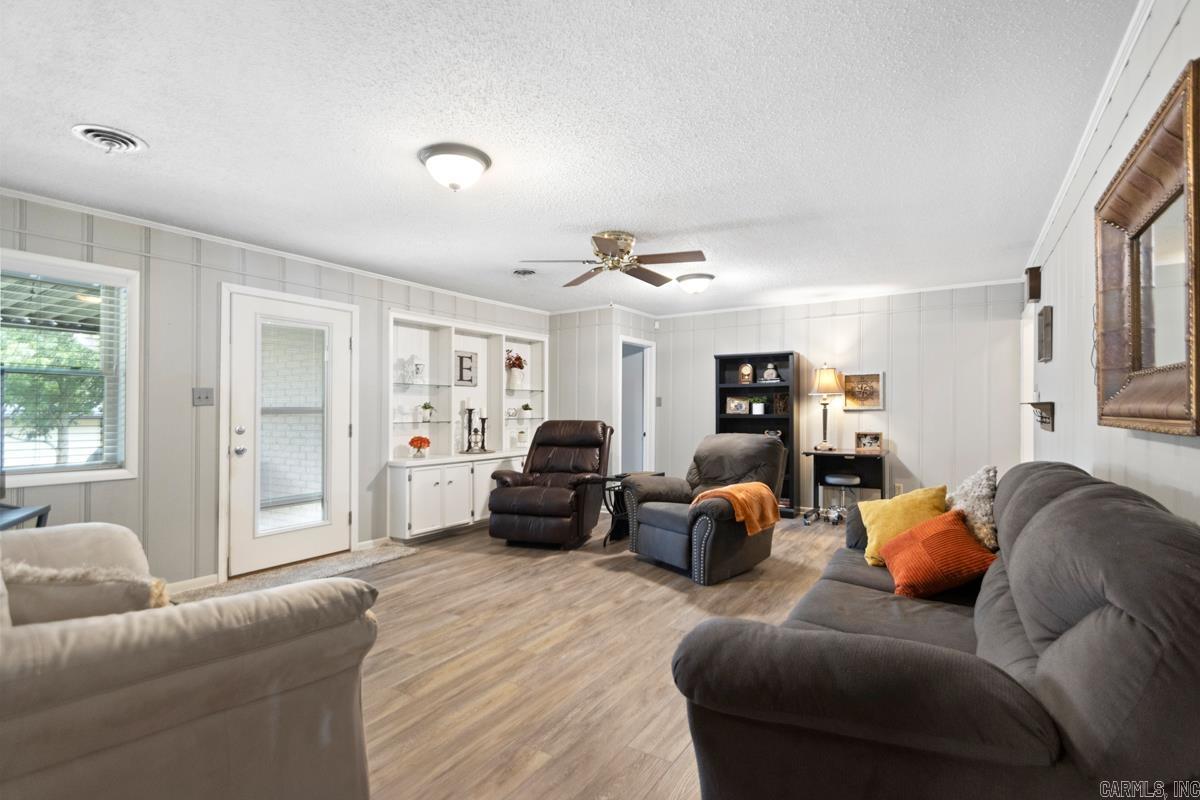 703 N Briarwood  Sheridan, AR