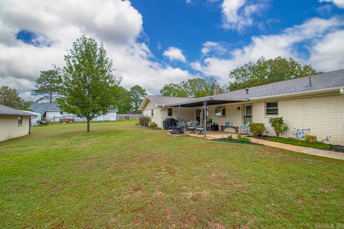 703 N Briarwood  Sheridan, AR