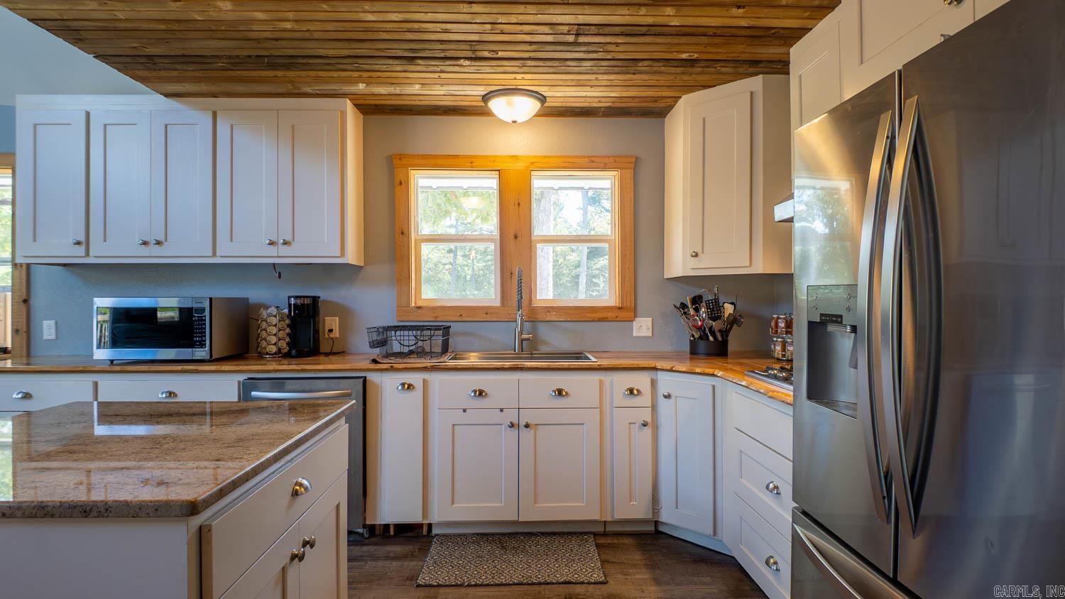 16051 Forrest Drive  Houston, MO