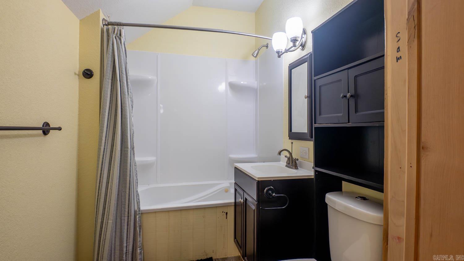 16051 Forrest Drive  Houston, MO