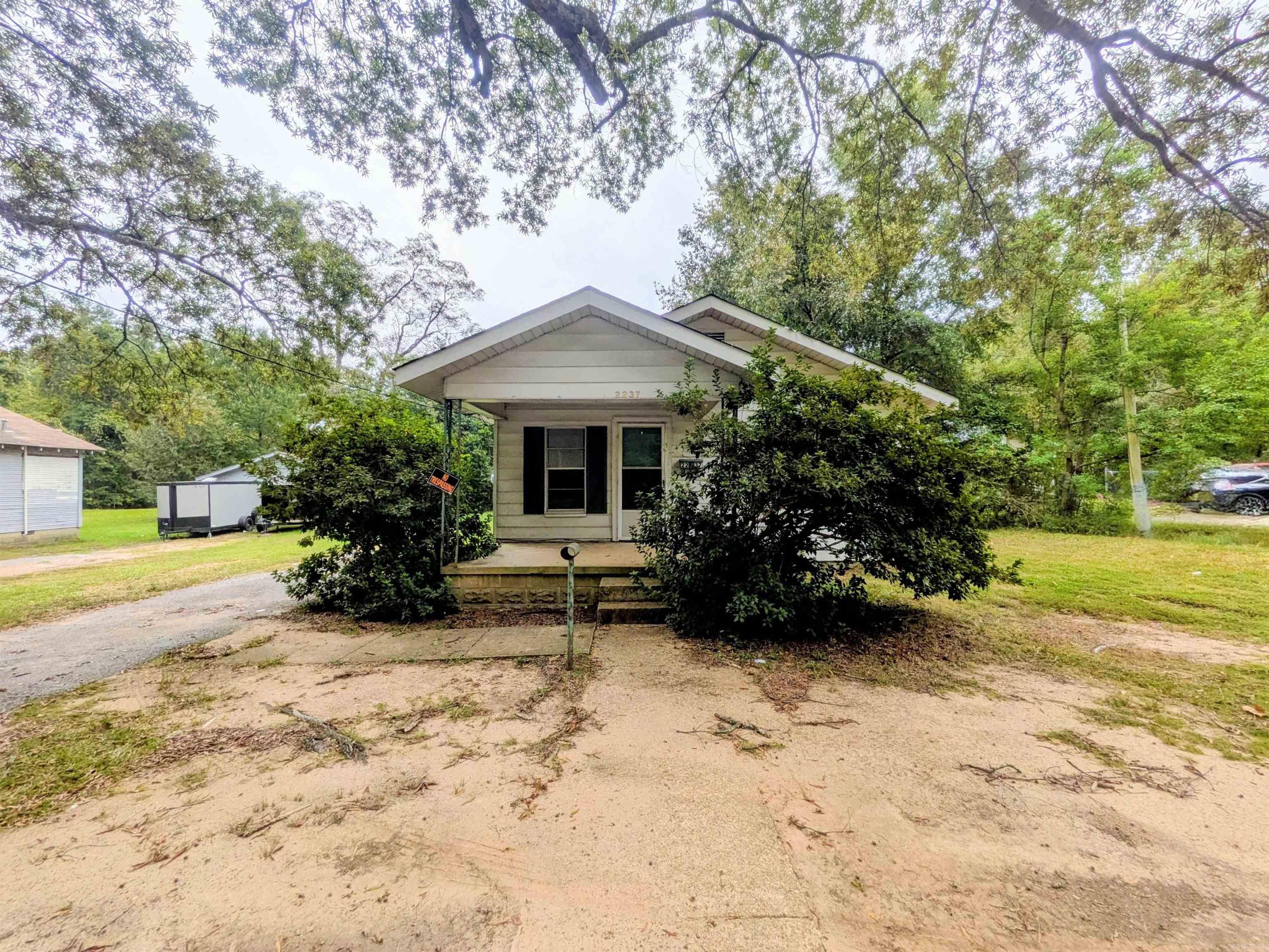 2237 Mt. Holly Road  Camden, AR