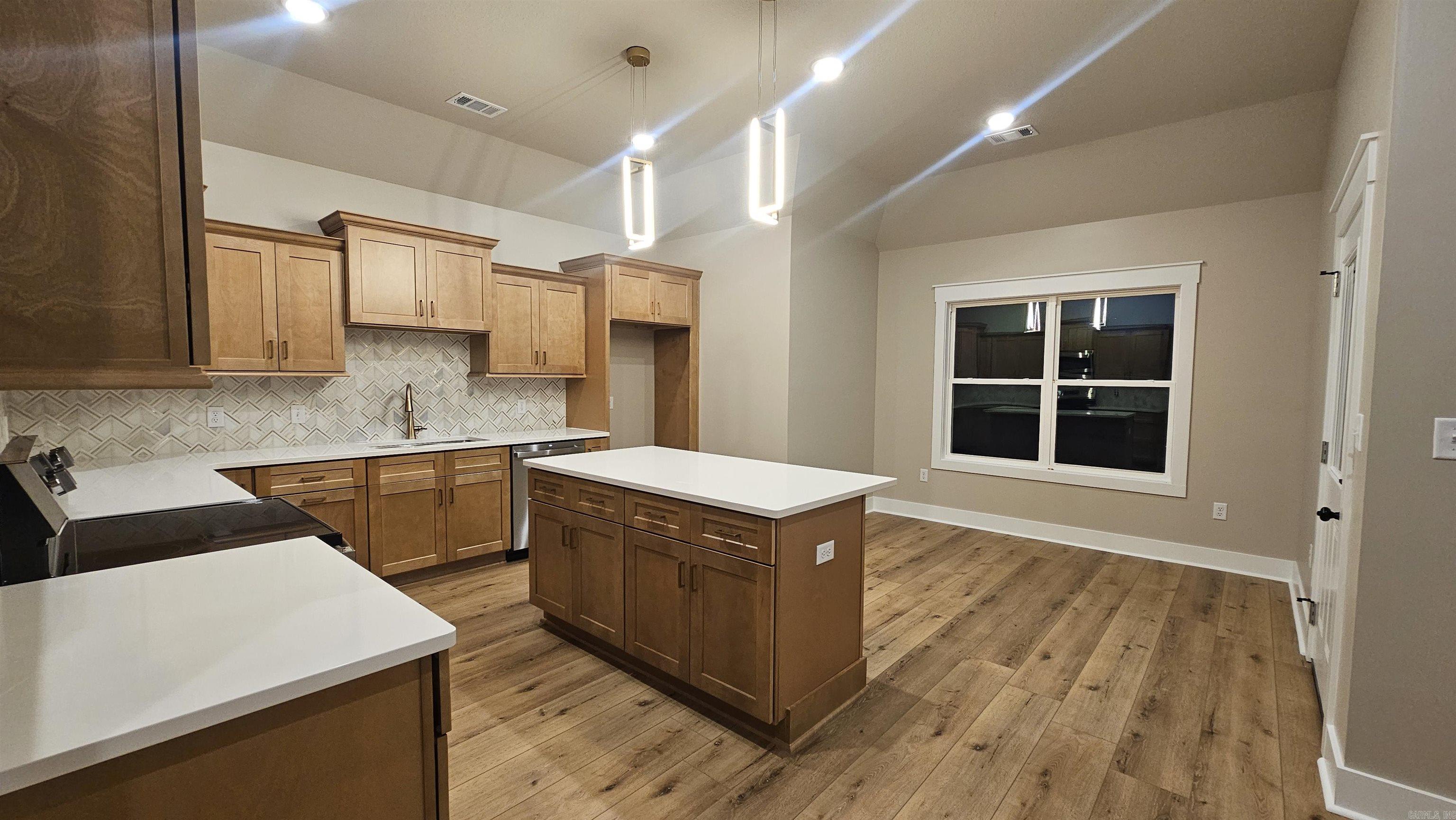 2205 S 19th Street Paragould, AR 72450