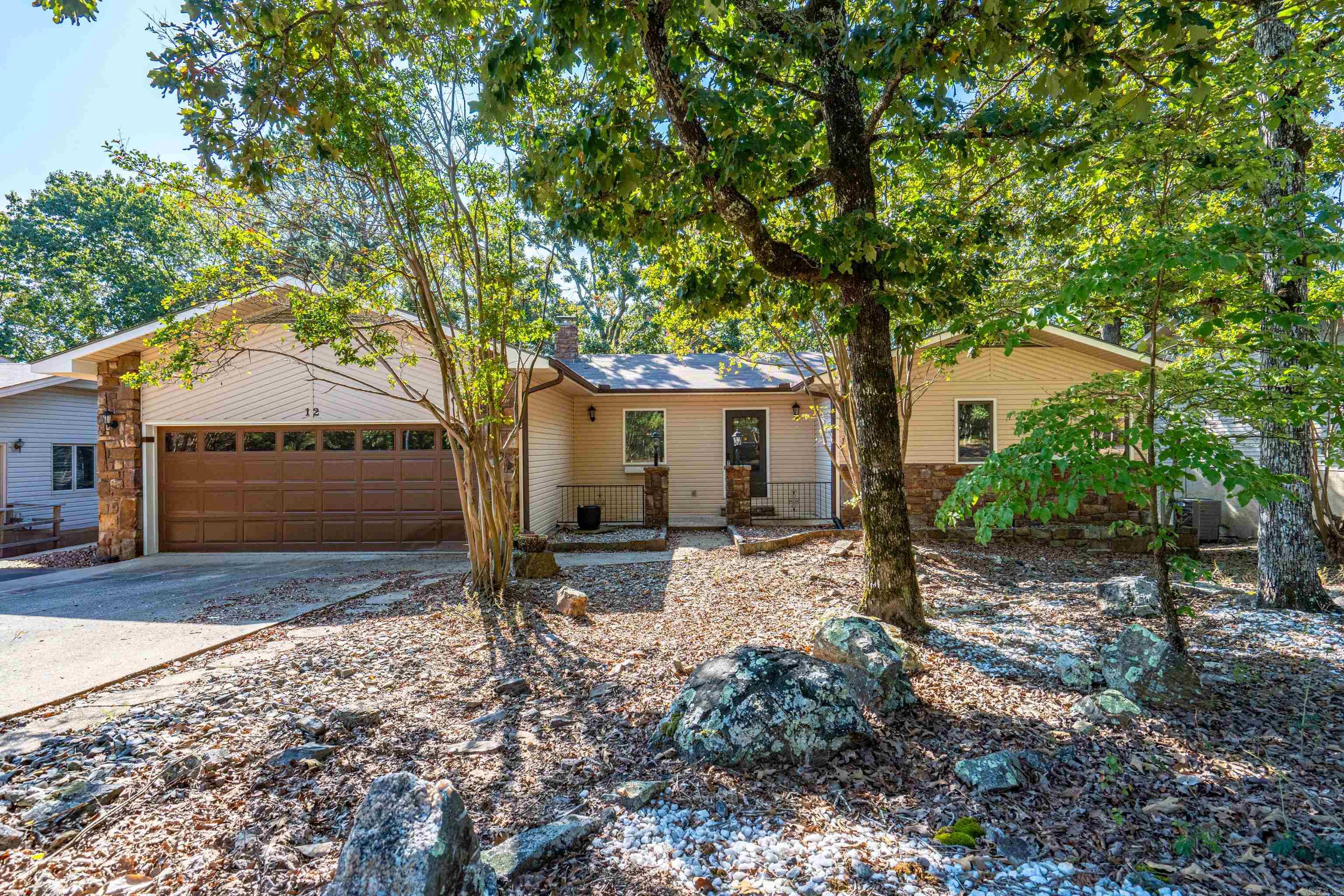 12  Alava  Hot Springs Village, AR