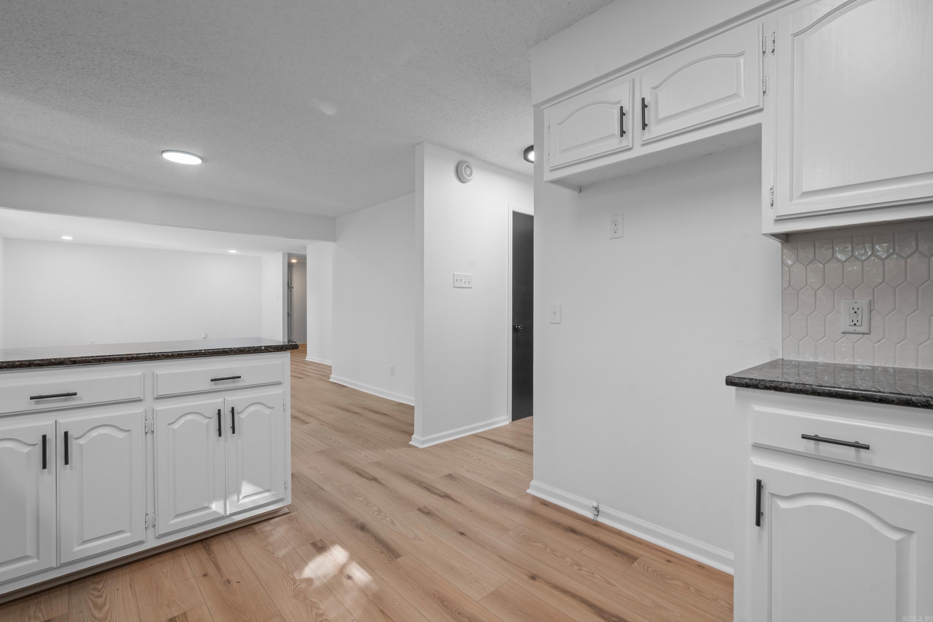 12 Alava  Hot Springs Village, AR