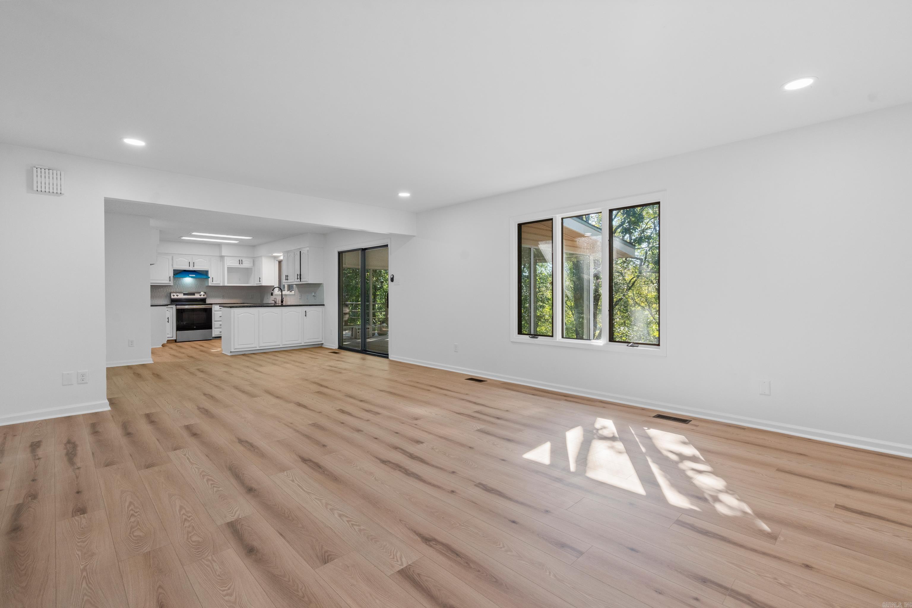 12 Alava  Hot Springs Village, AR