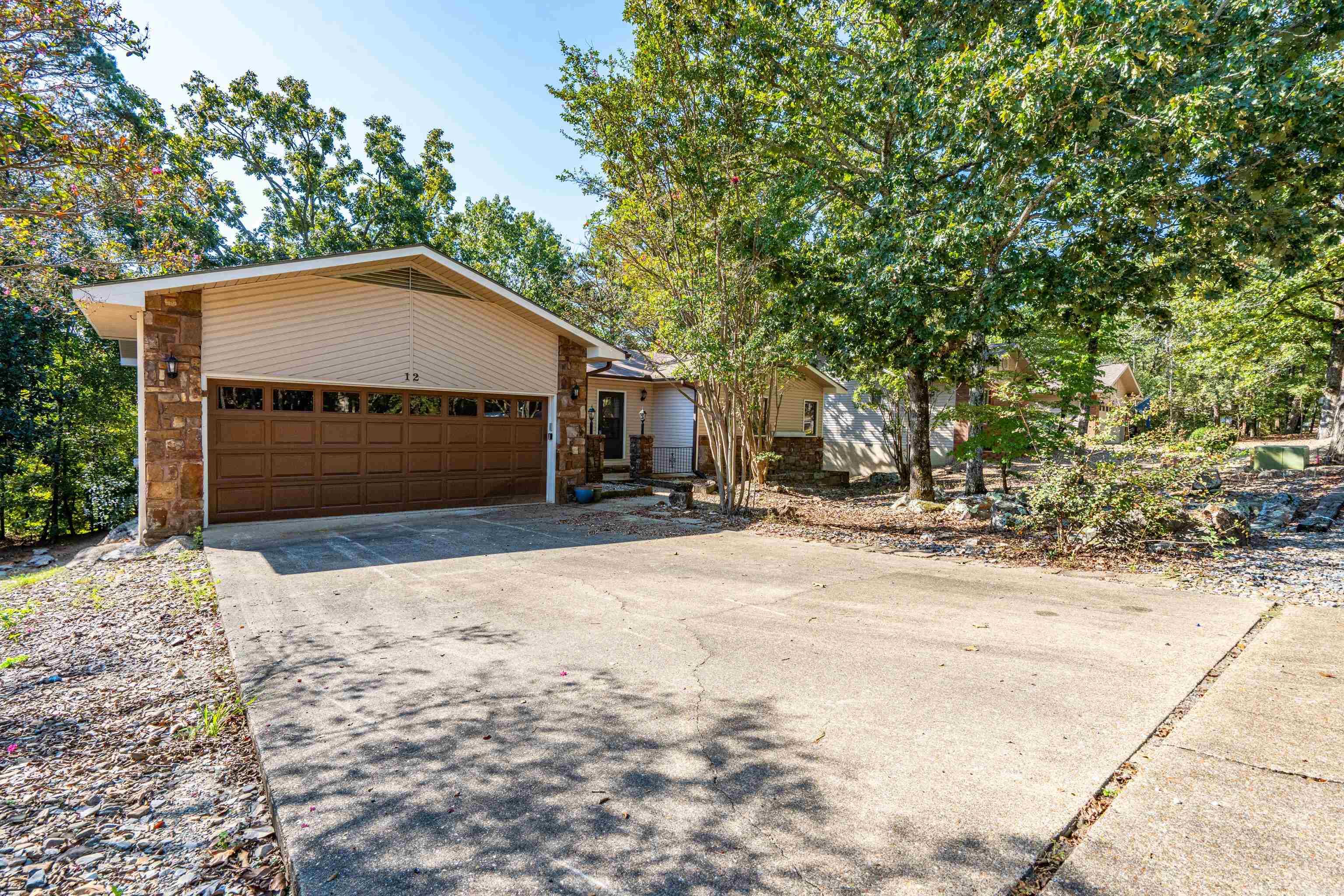 12 Alava  Hot Springs Village, AR