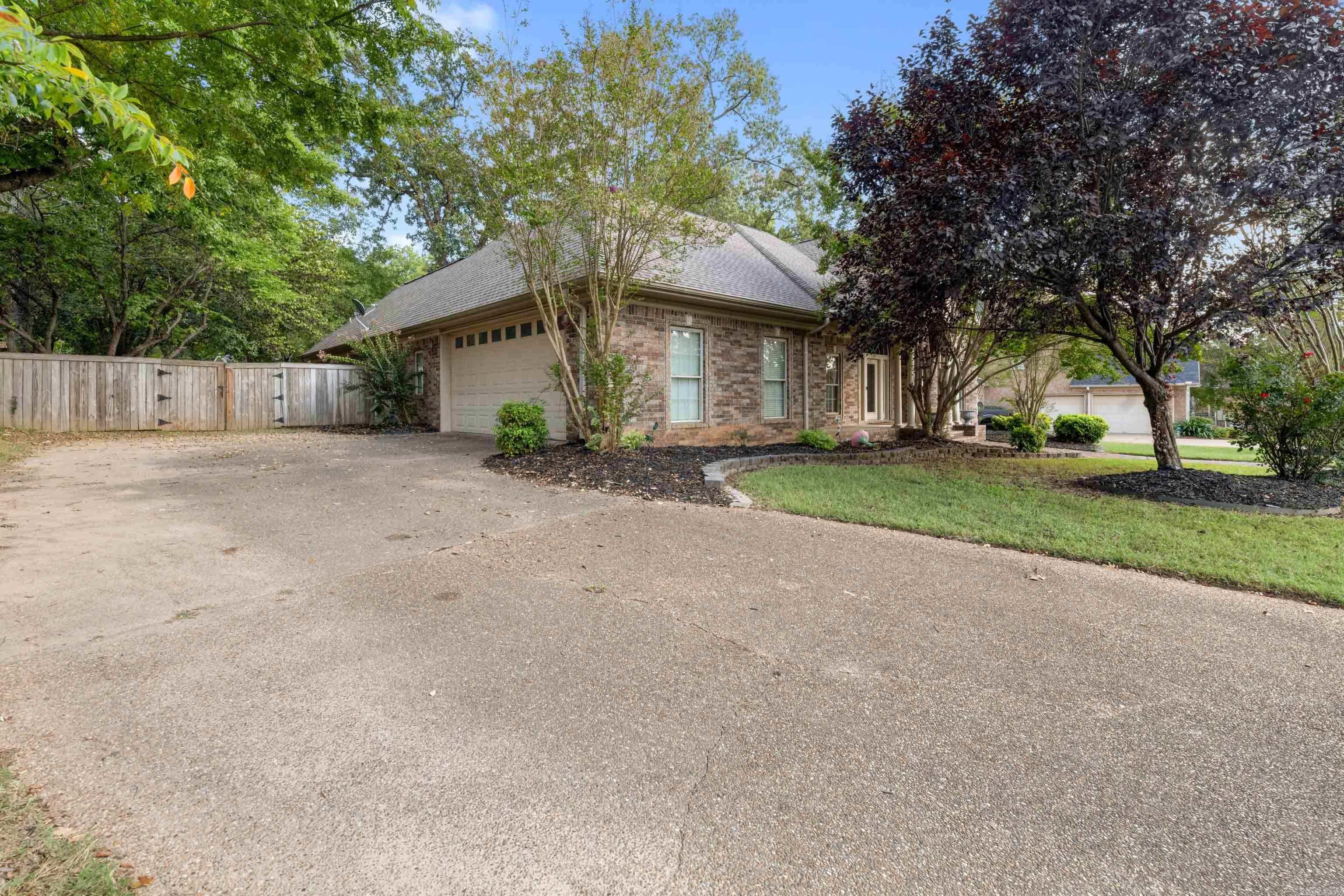 6706 Worth  Benton, AR
