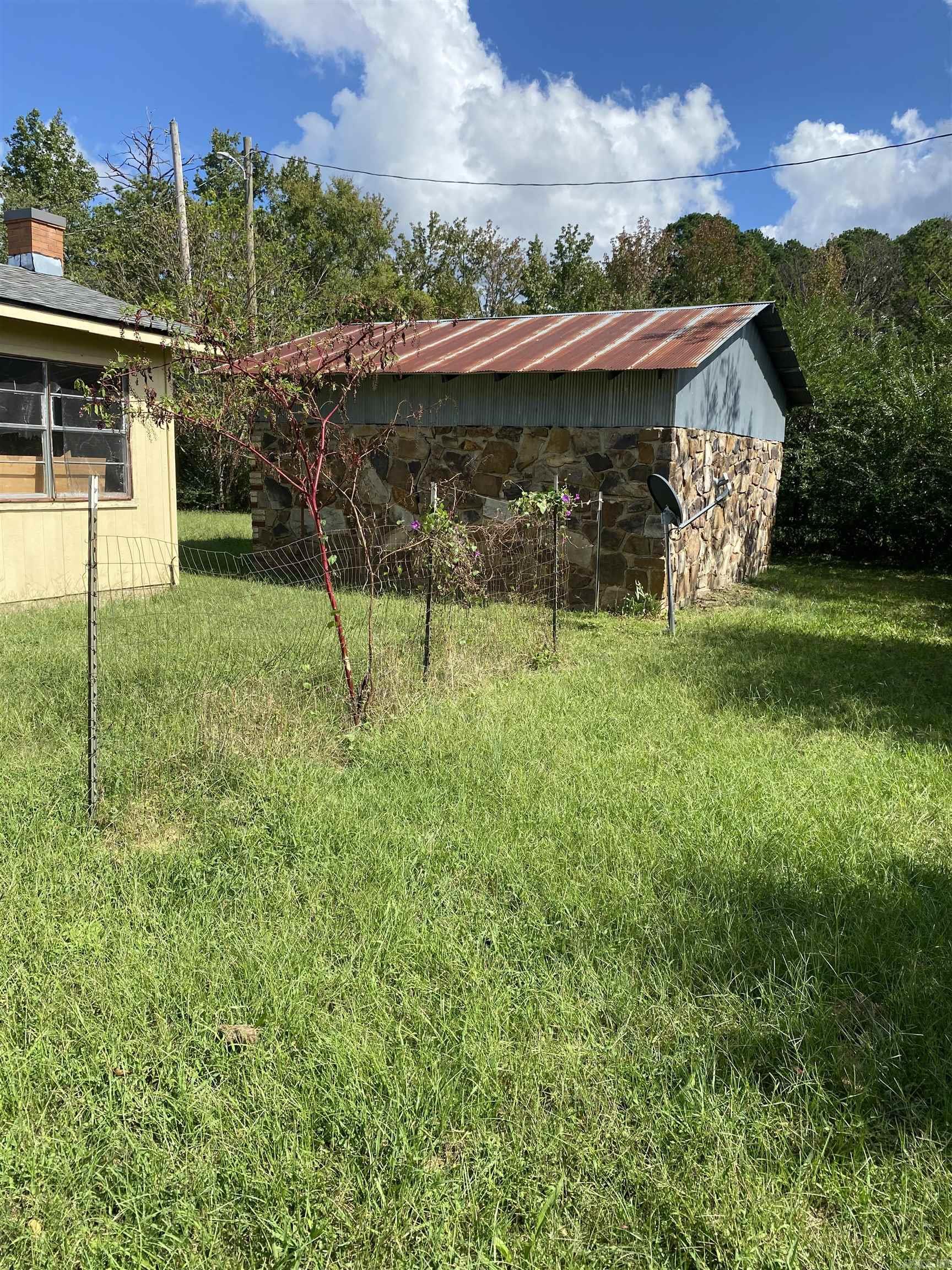 2210 Missouri Ave  Mena, AR