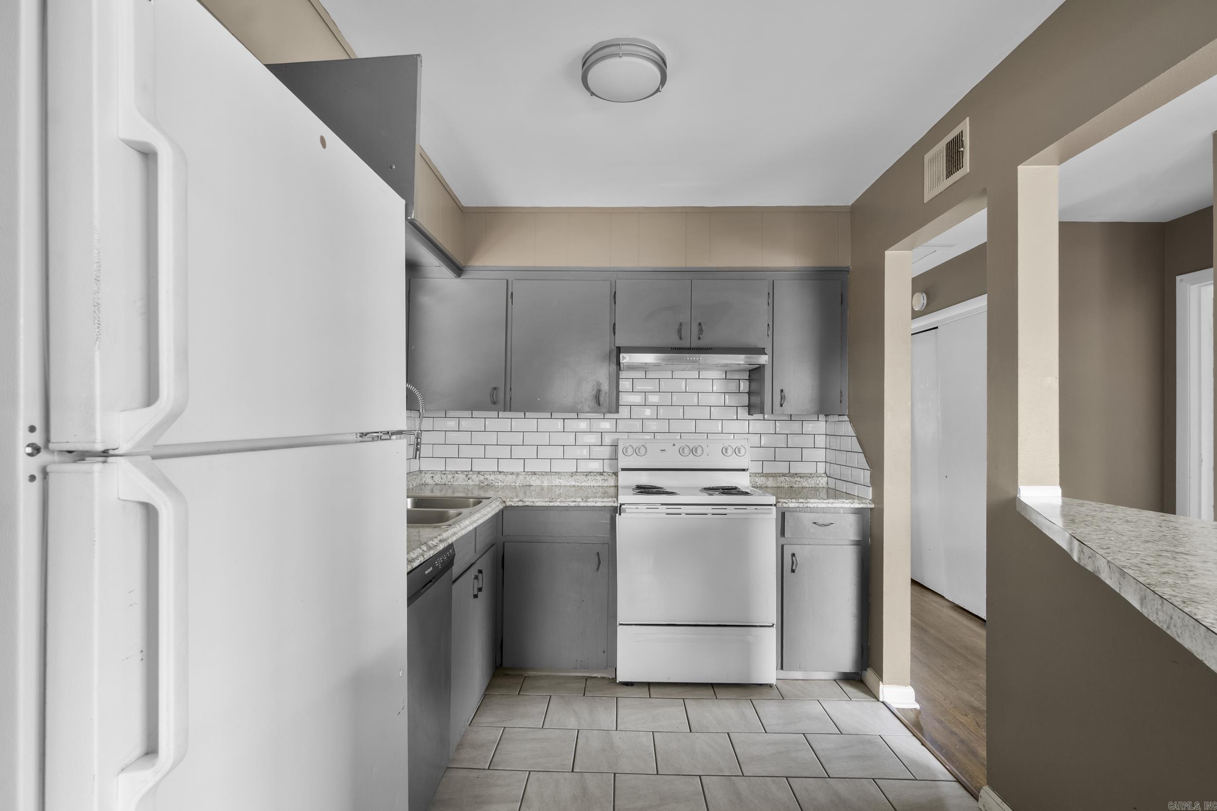 60 Oakview  North Little Rock, AR