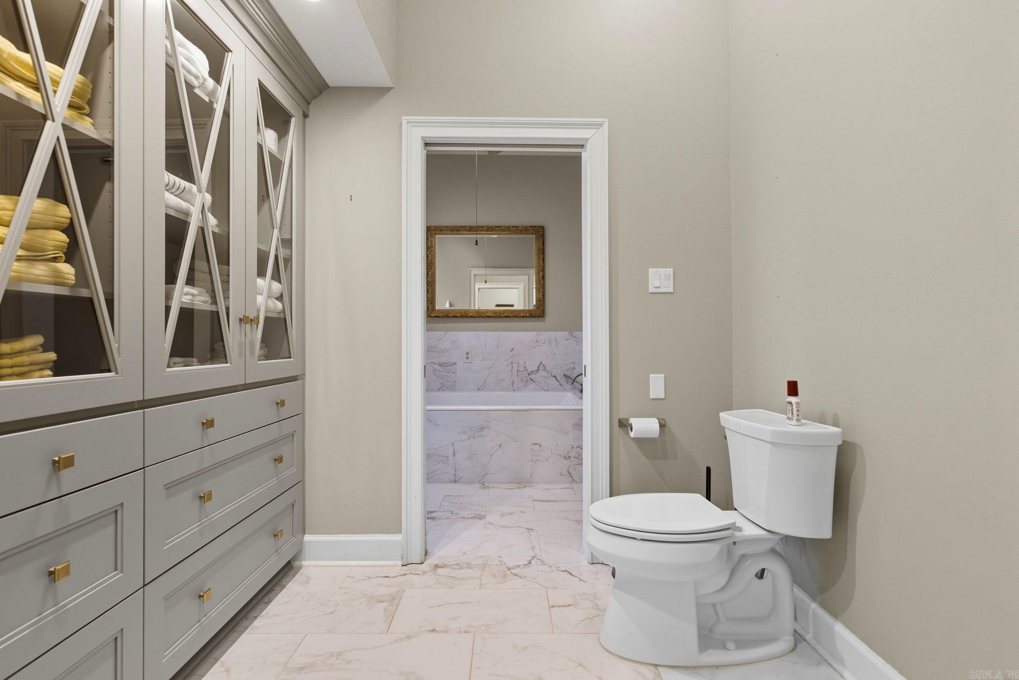 37 Chenal Circle  Little Rock, AR