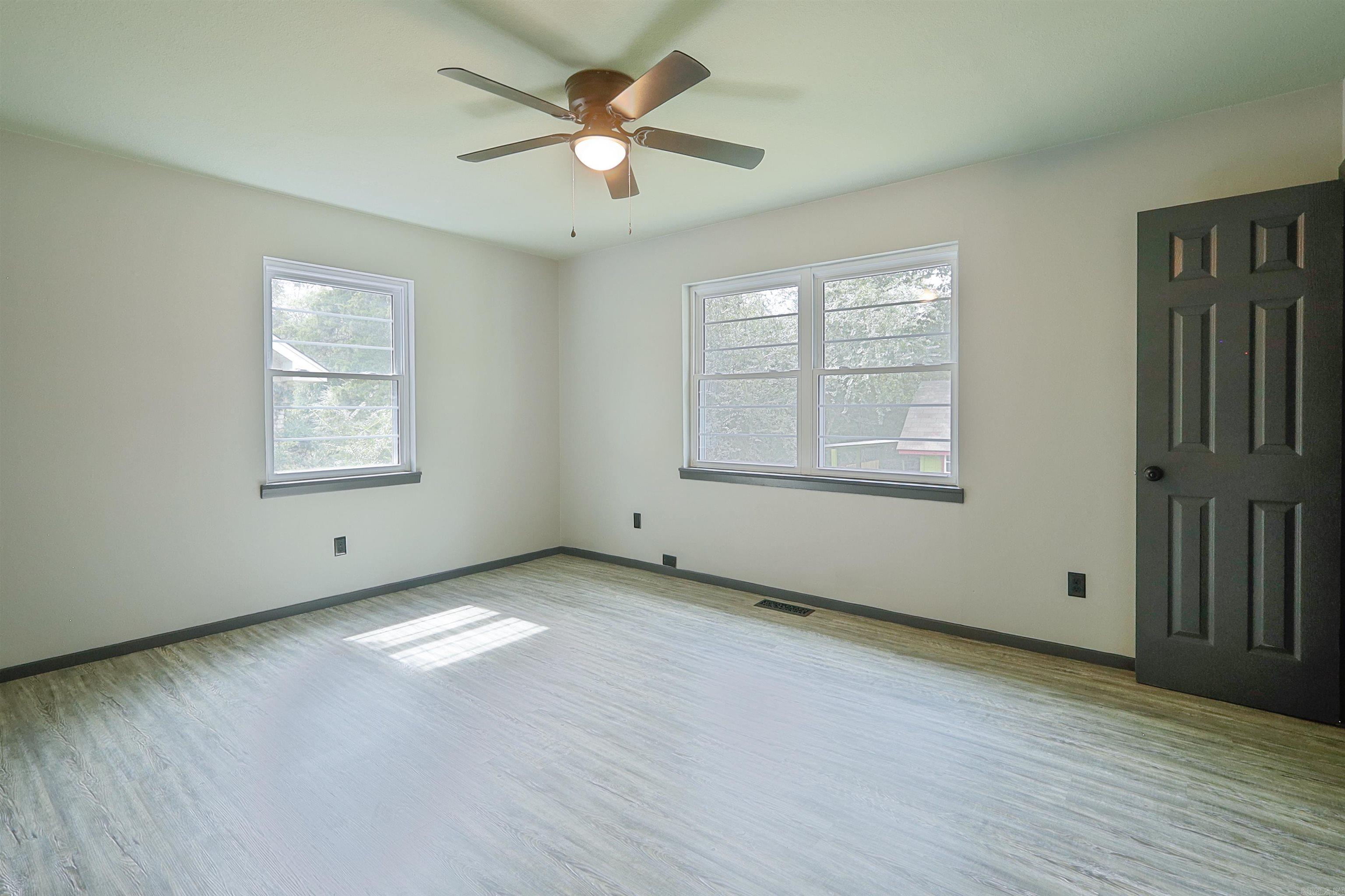 217 Cedarwood Drive Hot Springs, AR 71901