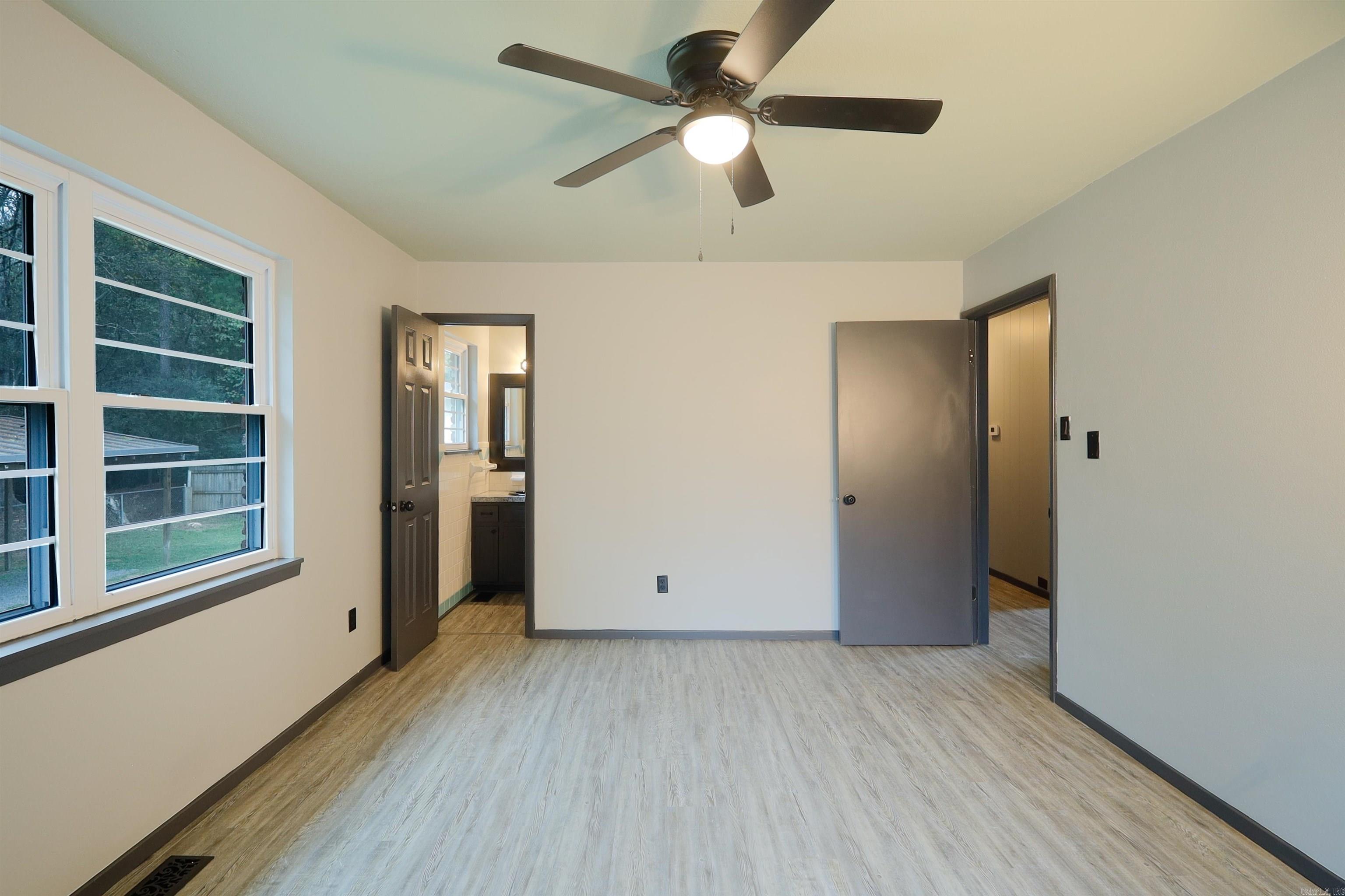 217 Cedarwood Drive Hot Springs, AR 71901