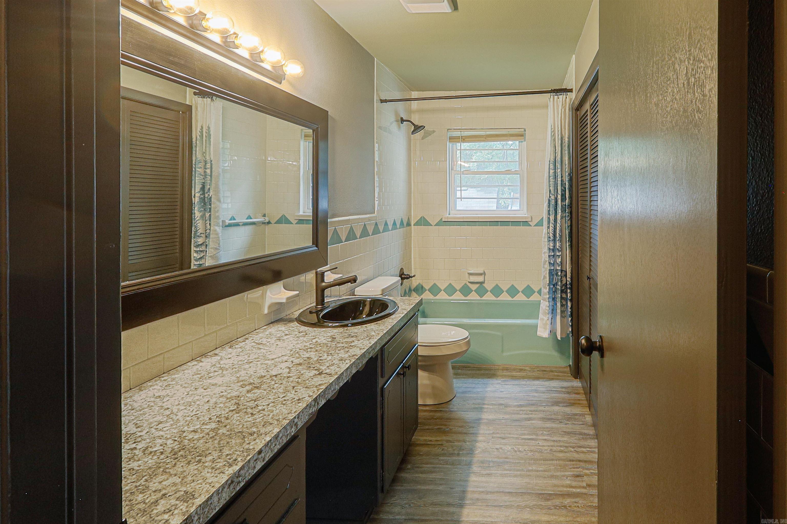 217 Cedarwood Drive Hot Springs, AR 71901