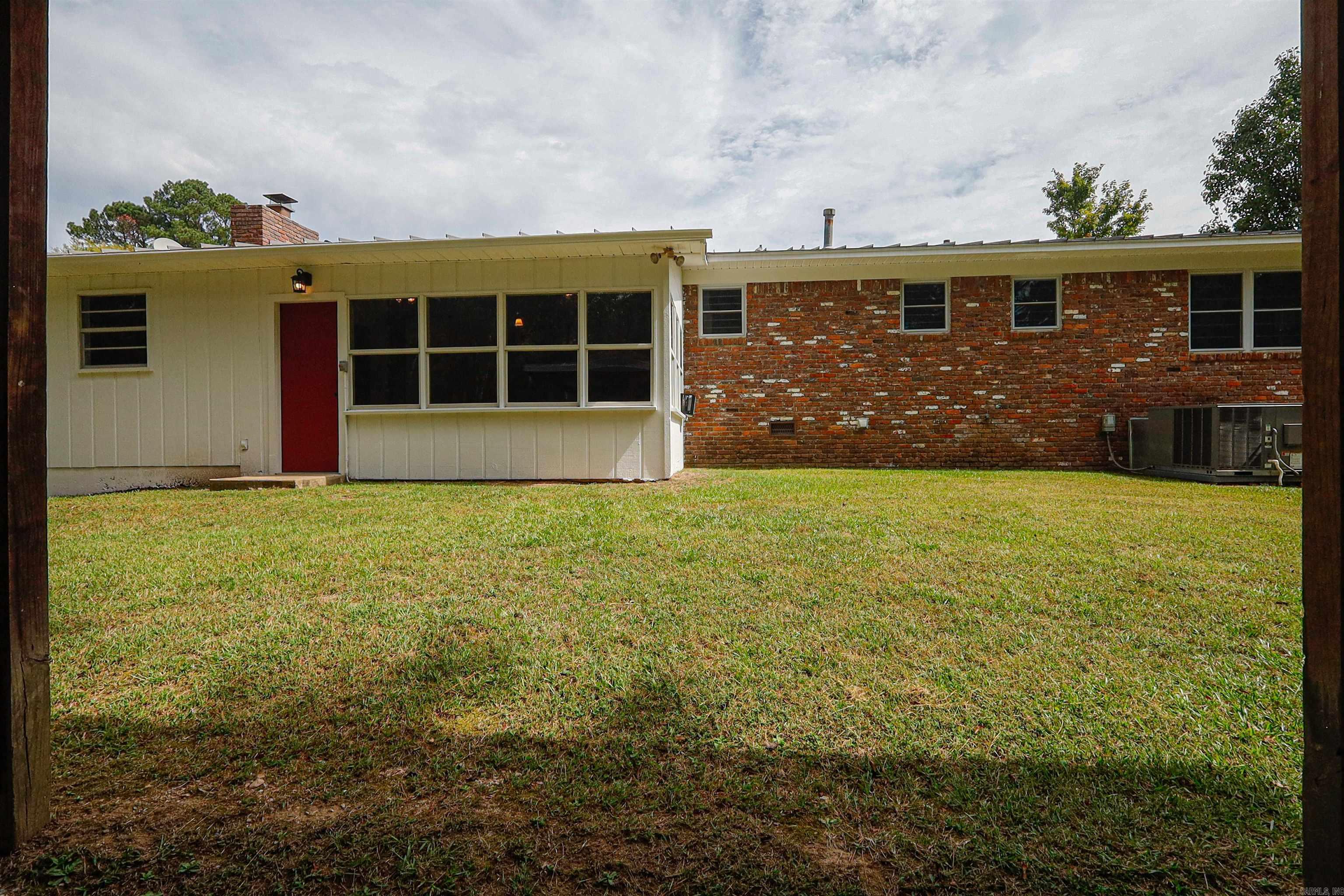 217 Cedarwood Drive Hot Springs, AR 71901