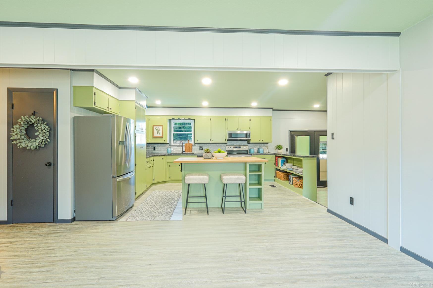 217 Cedarwood Drive Hot Springs, AR 71901