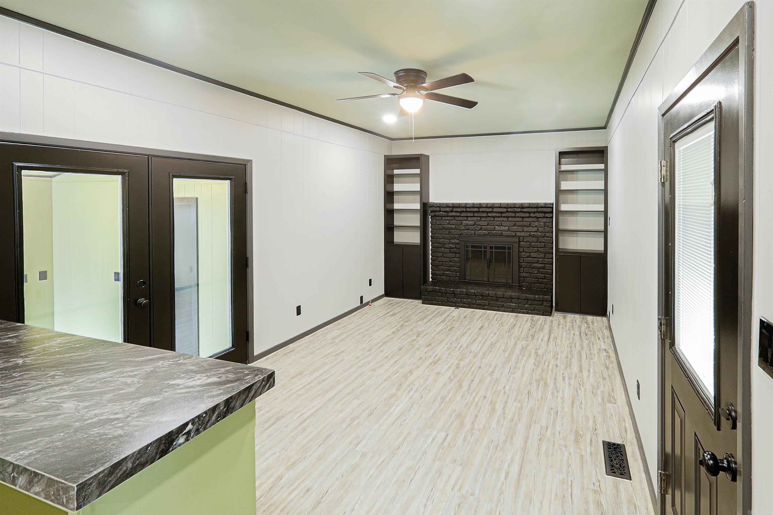 217 Cedarwood Drive Hot Springs, AR 71901