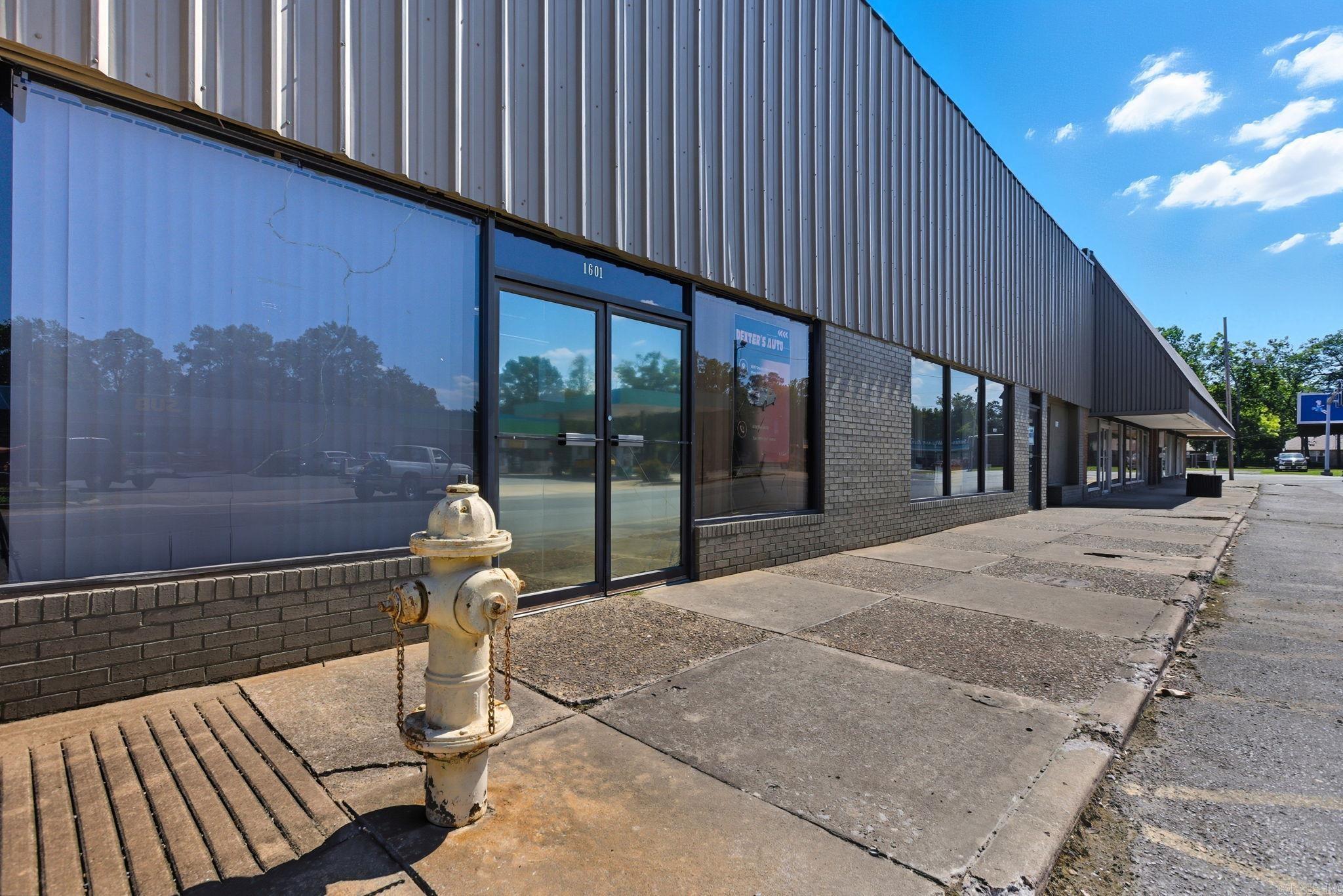 1613 S Main  Pine Bluff, AR